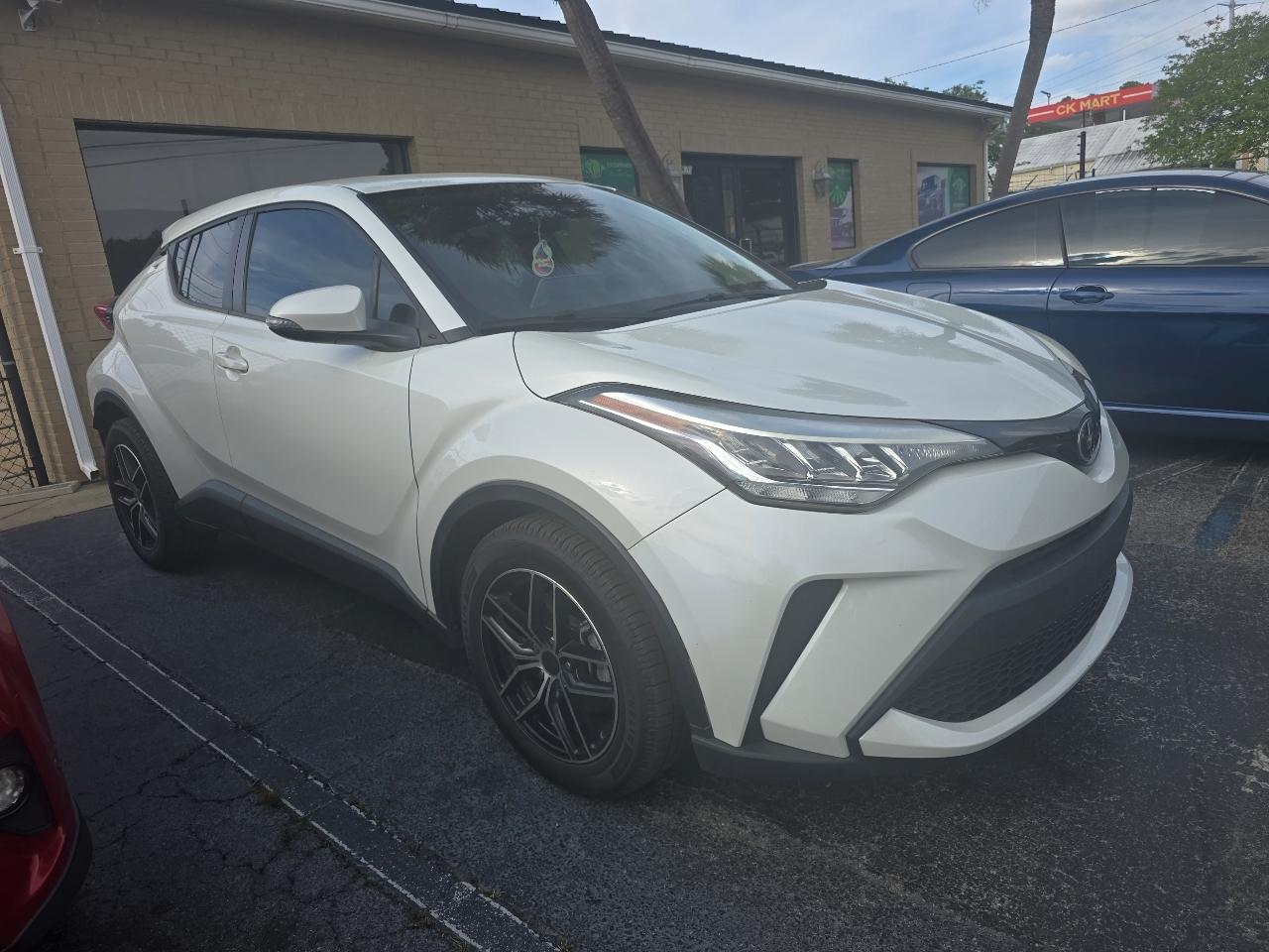 Toyota C-HR Nightshade FWD (Natl) 2021