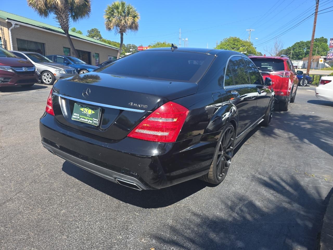 Mercedes-Benz S-Class 4dr Sdn S 550 4MATIC 2012