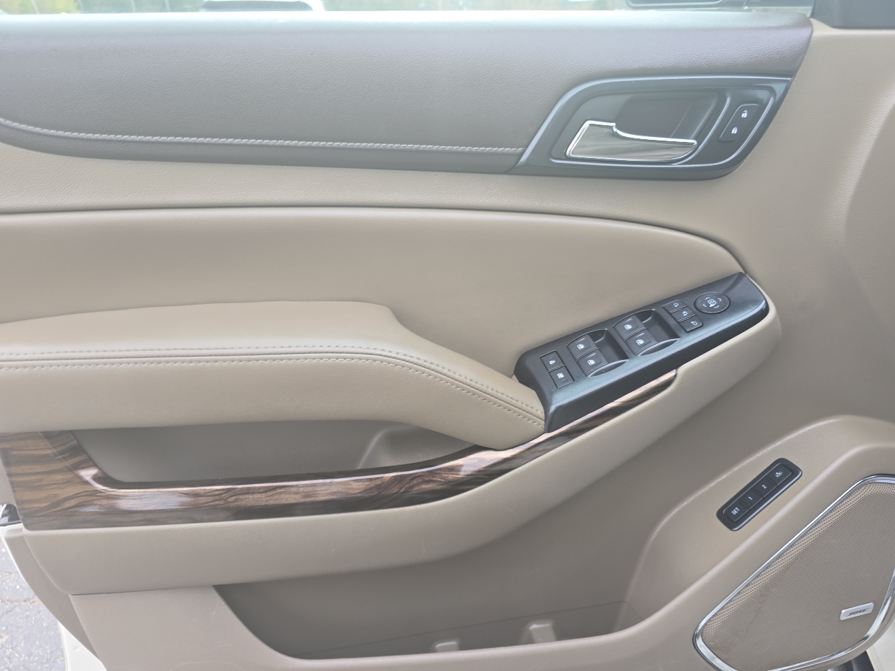 GMC Yukon XL 4WD 4dr SLT 2015