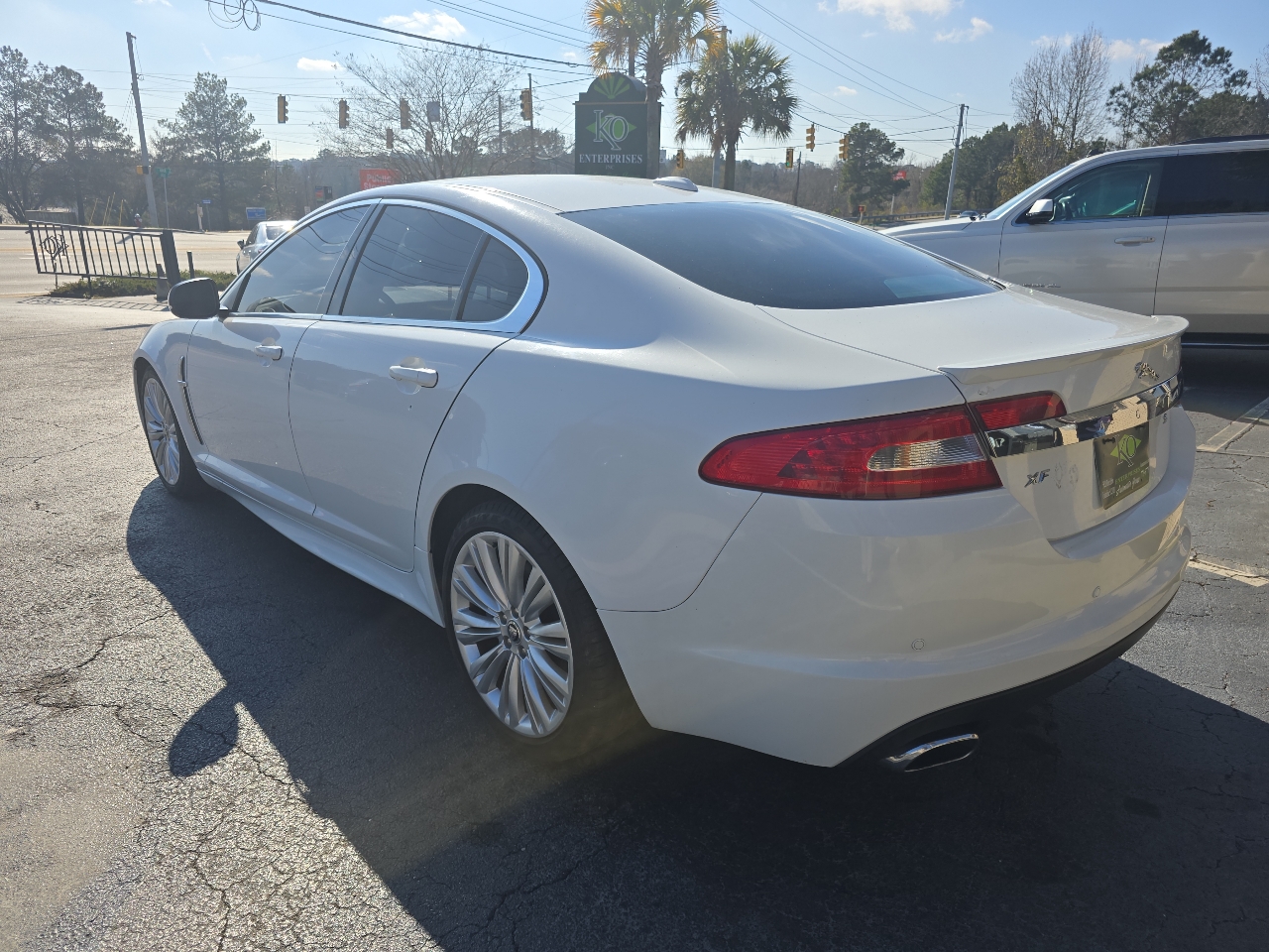 Jaguar XF 4dr Sdn 2011