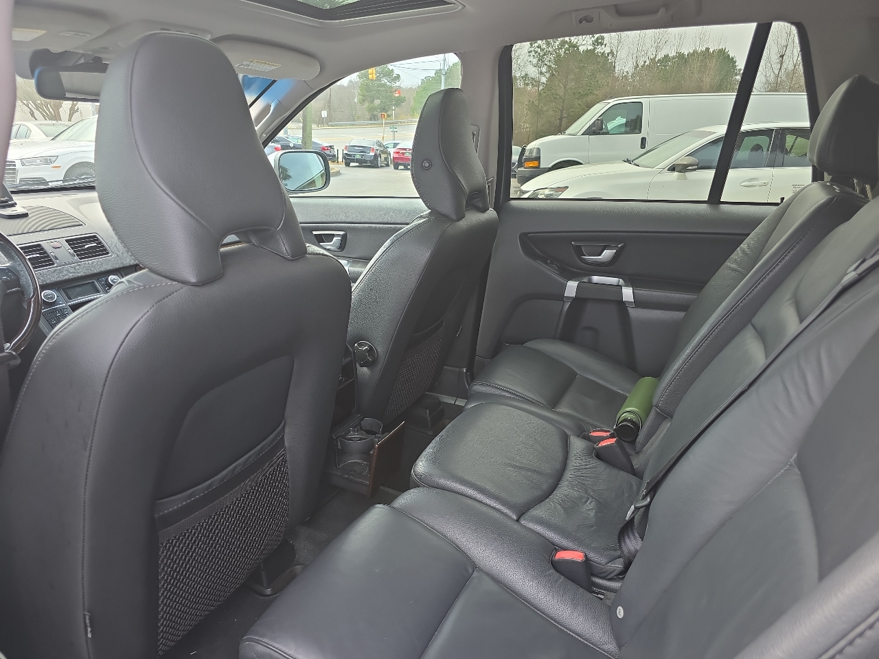 Volvo XC90 AWD 4dr I6 2011