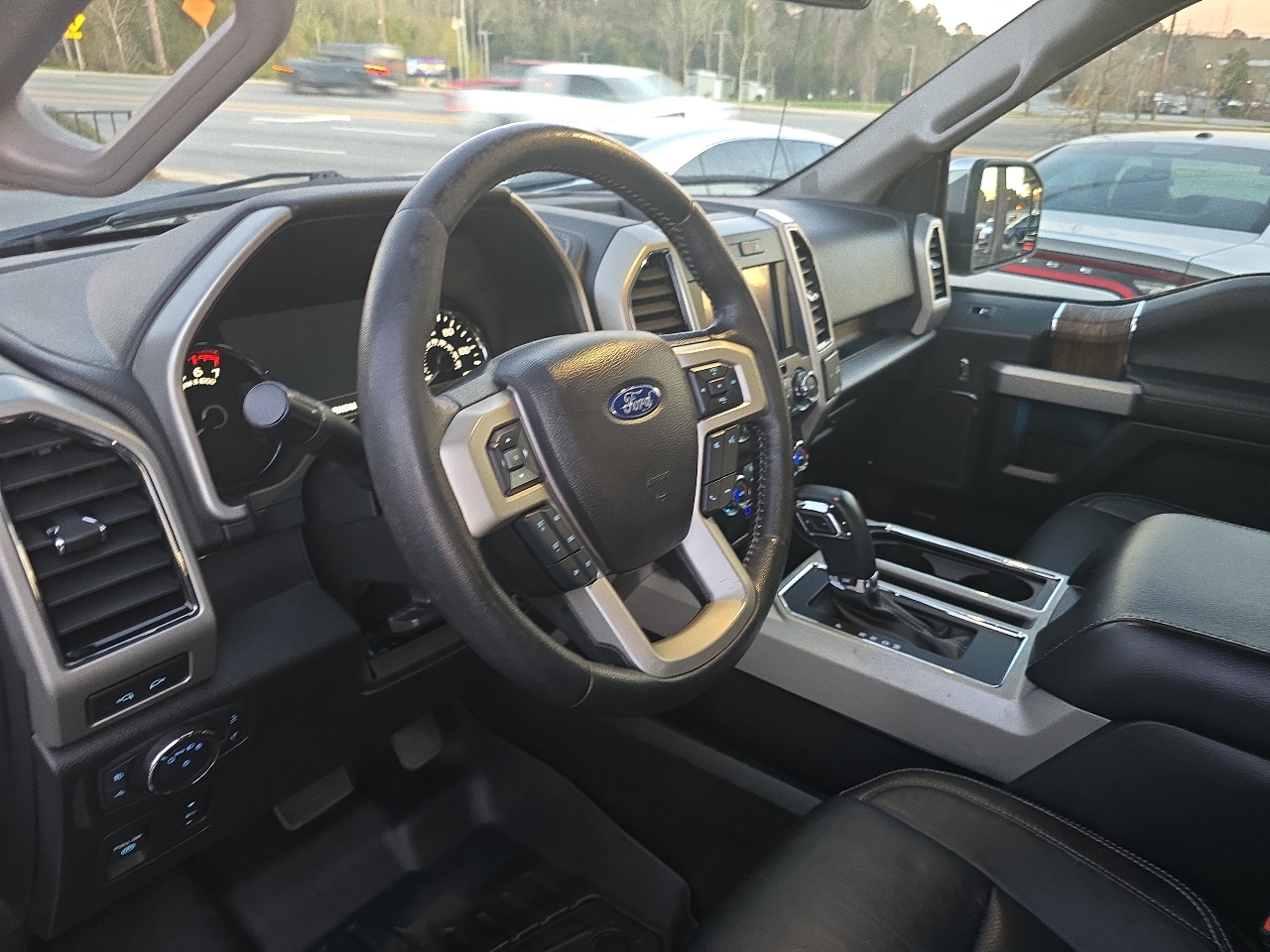 Ford F-150 Lariat 4WD SuperCab 6.5' Box 2019