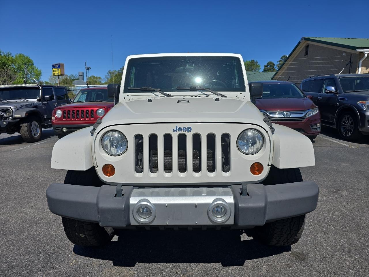 Jeep Wrangler Unlimited 4WD 4dr Sahara 2010