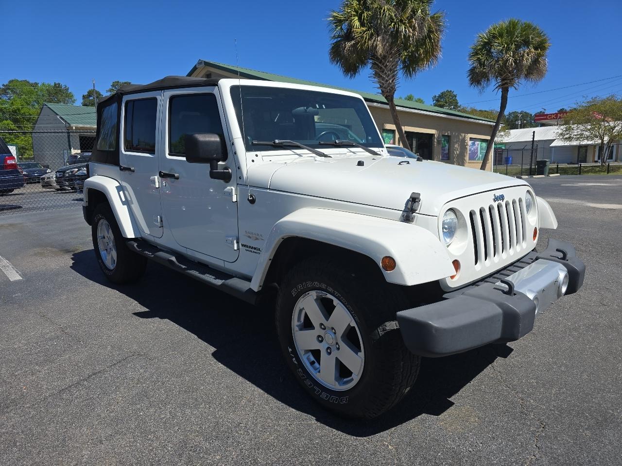 Jeep Wrangler Unlimited 4WD 4dr Sahara 2010