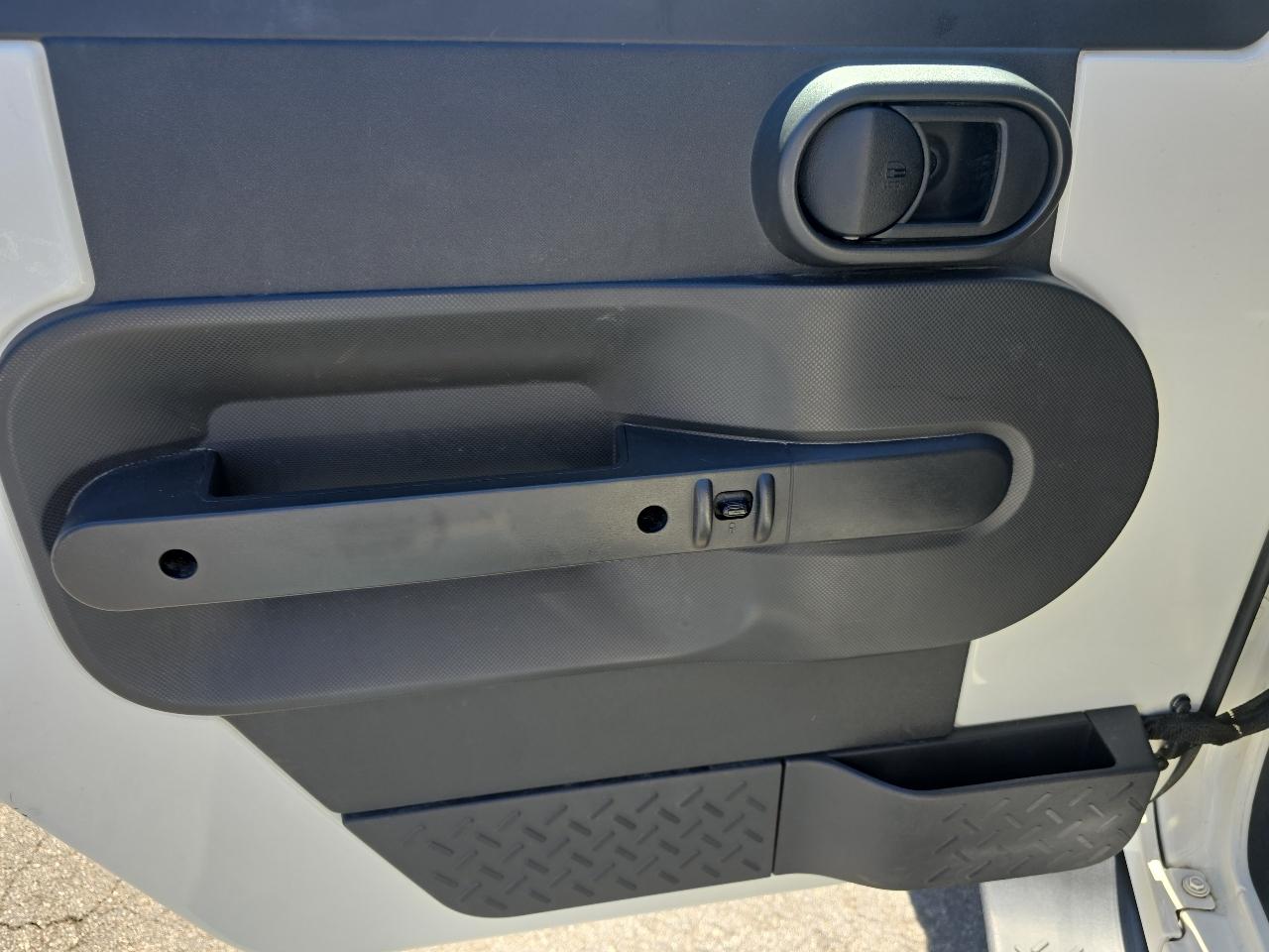 Jeep Wrangler Unlimited 4WD 4dr Sahara 2010