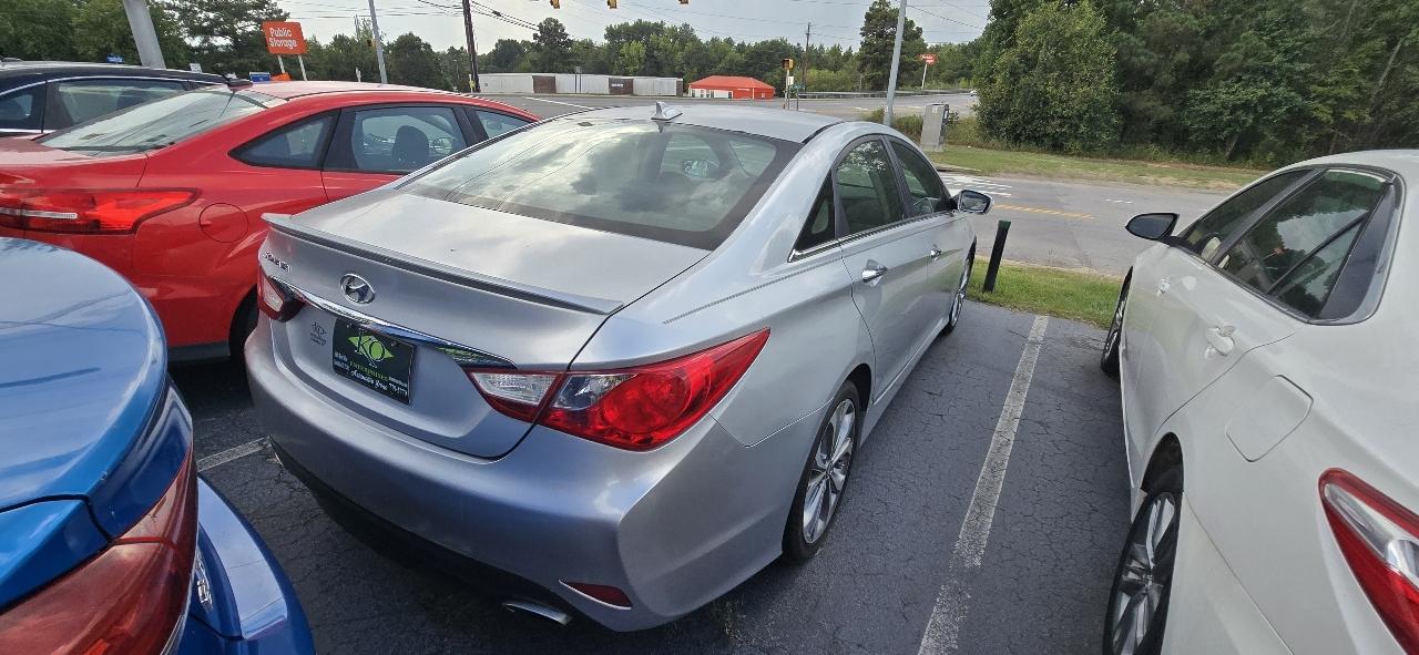 Hyundai Sonata 4dr Sdn 2.4L Auto SE 2014