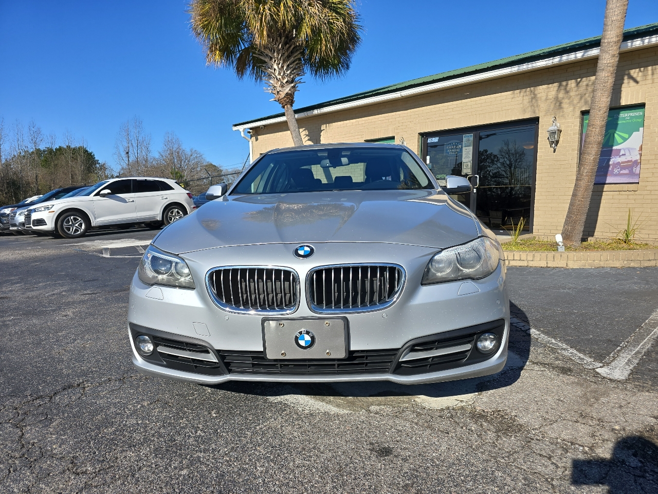 BMW 5 Series 4dr Sdn 528i RWD 2016