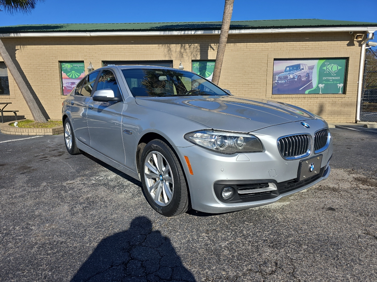 BMW 5 Series 4dr Sdn 528i RWD 2016
