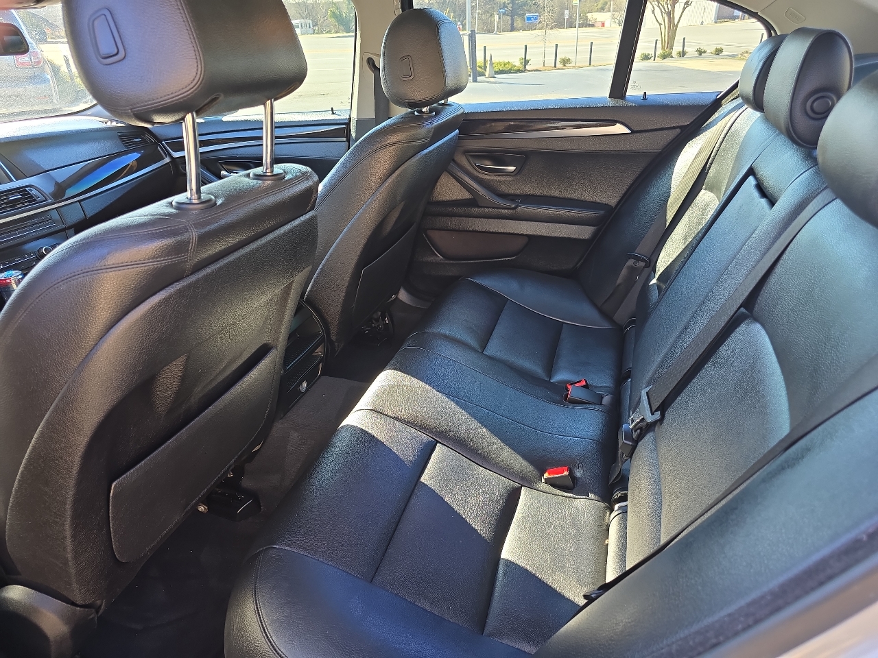 BMW 5 Series 4dr Sdn 528i RWD 2016