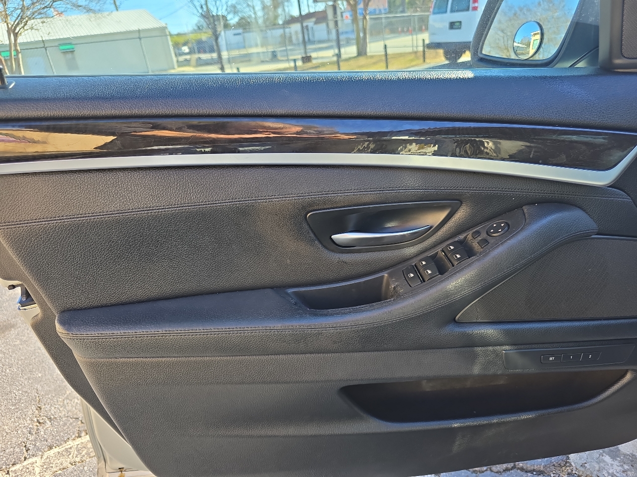 BMW 5 Series 4dr Sdn 528i RWD 2016