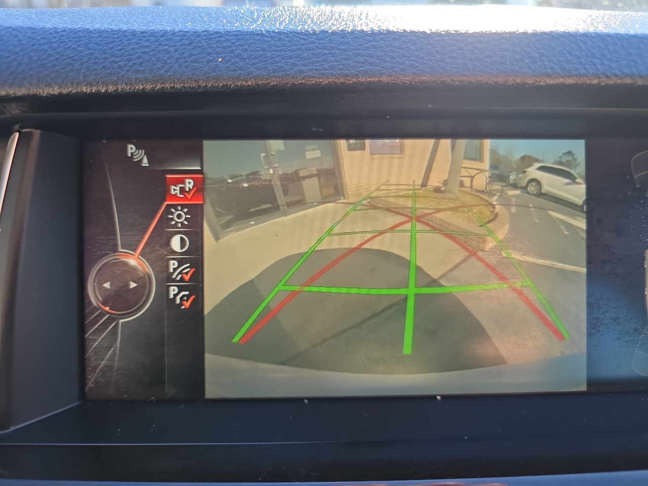 BMW 5 Series 4dr Sdn 528i RWD 2016