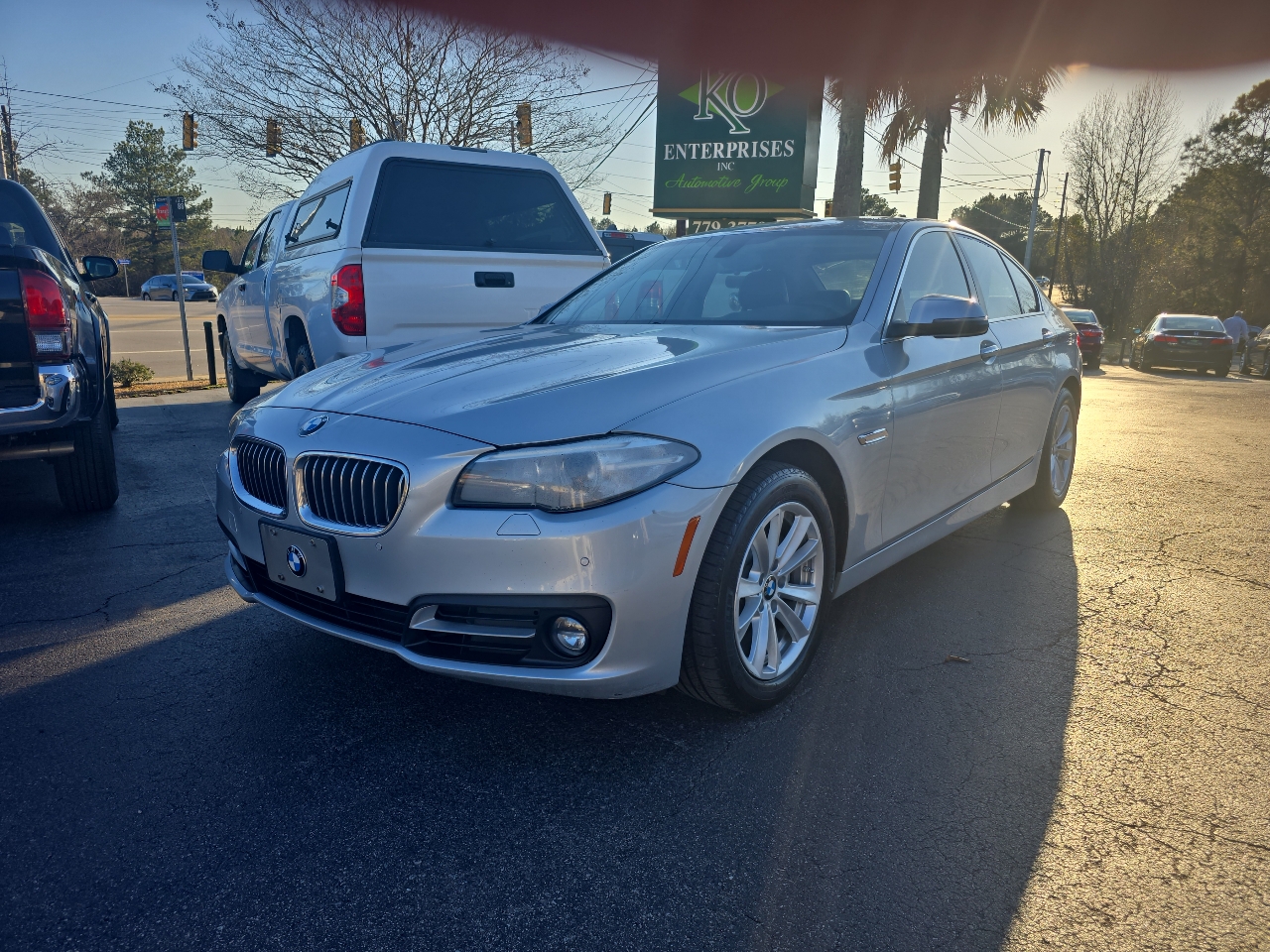 BMW 5 Series 4dr Sdn 528i RWD 2016