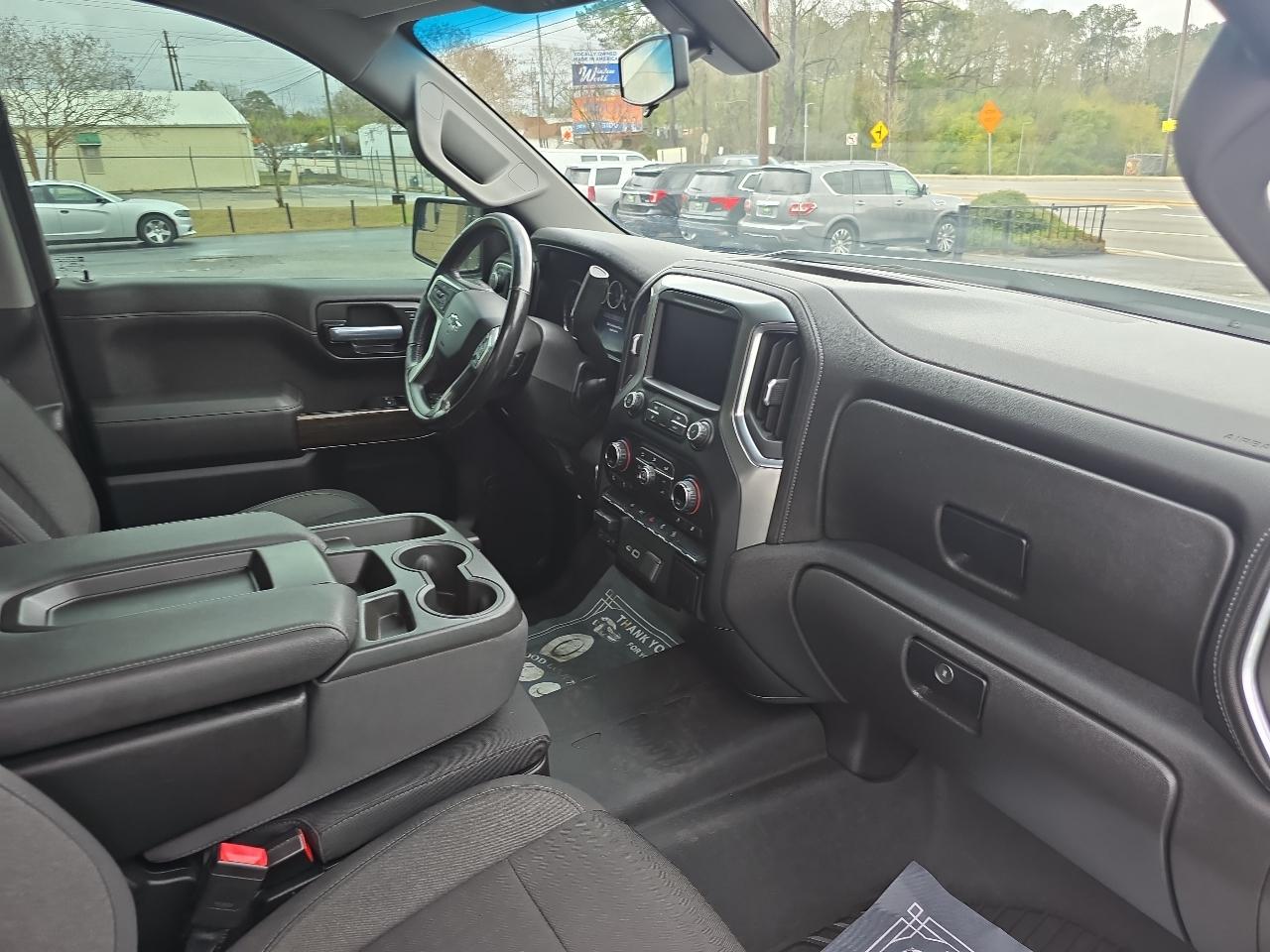 Chevrolet Silverado 1500 4WD Crew Cab 157" RST 2021