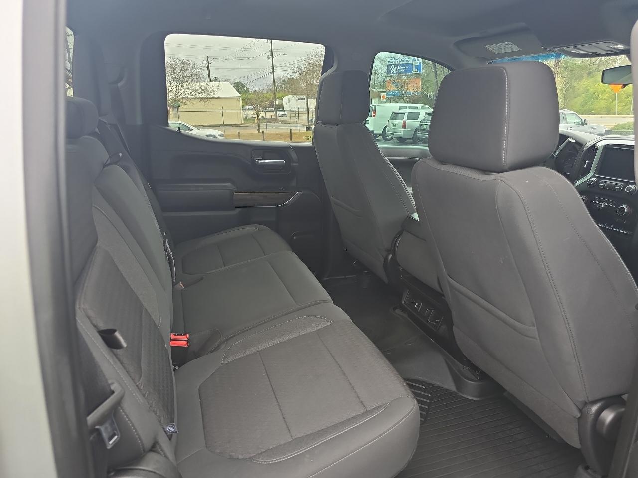 Chevrolet Silverado 1500 4WD Crew Cab 157" RST 2021