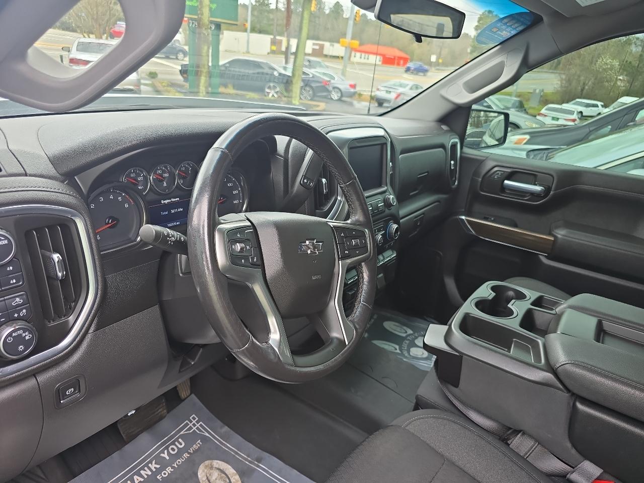 Chevrolet Silverado 1500 4WD Crew Cab 157" RST 2021