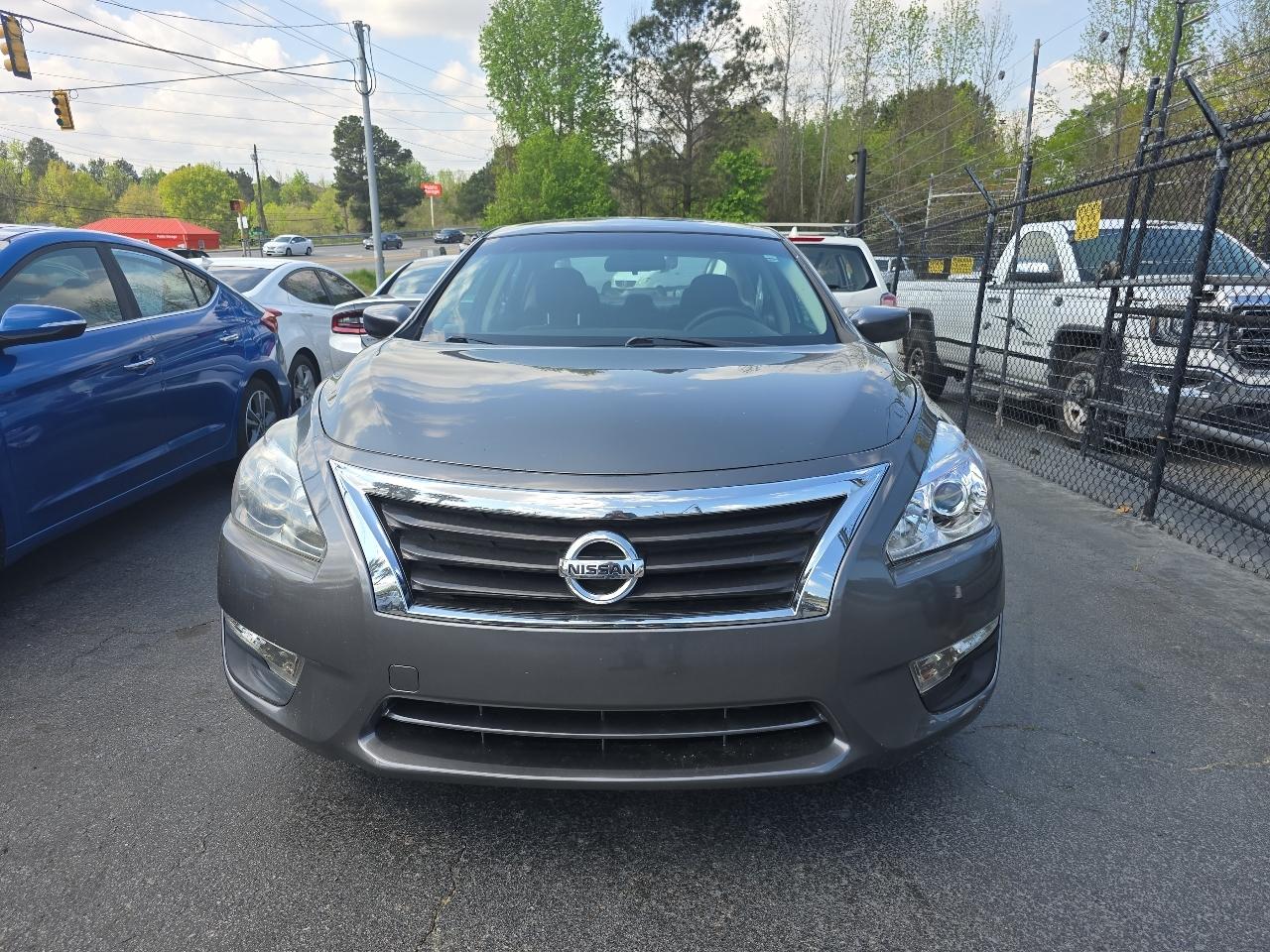 Nissan Altima 4dr Sdn I4 2.5 S 2015
