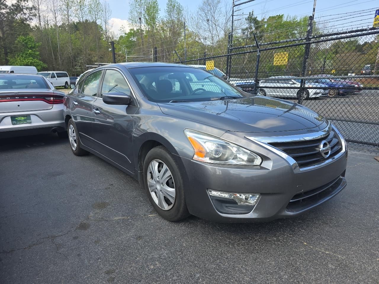 Nissan Altima 4dr Sdn I4 2.5 S 2015