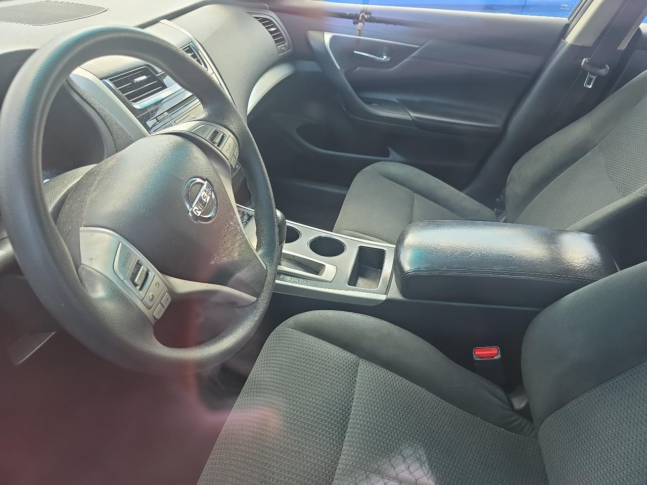 Nissan Altima 4dr Sdn I4 2.5 S 2015