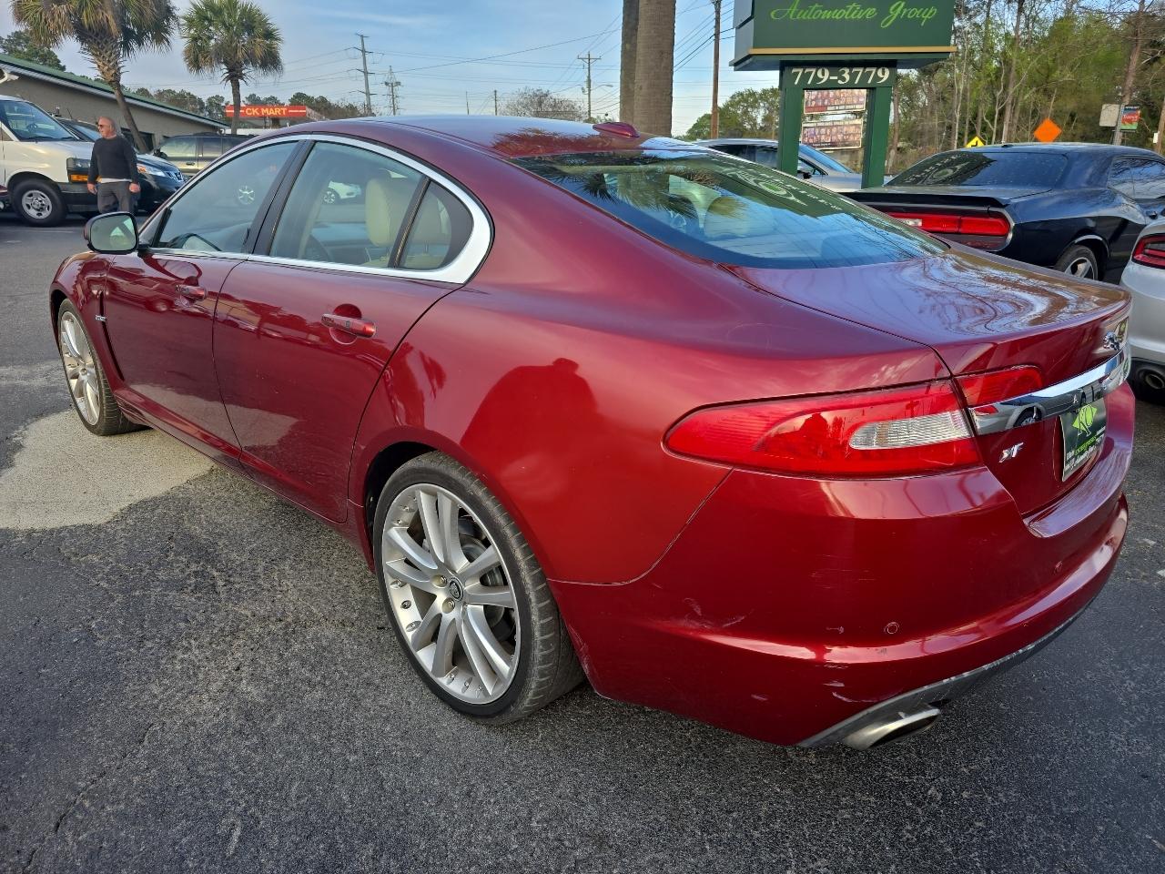 Jaguar XF 4dr Sdn Portfolio 2011