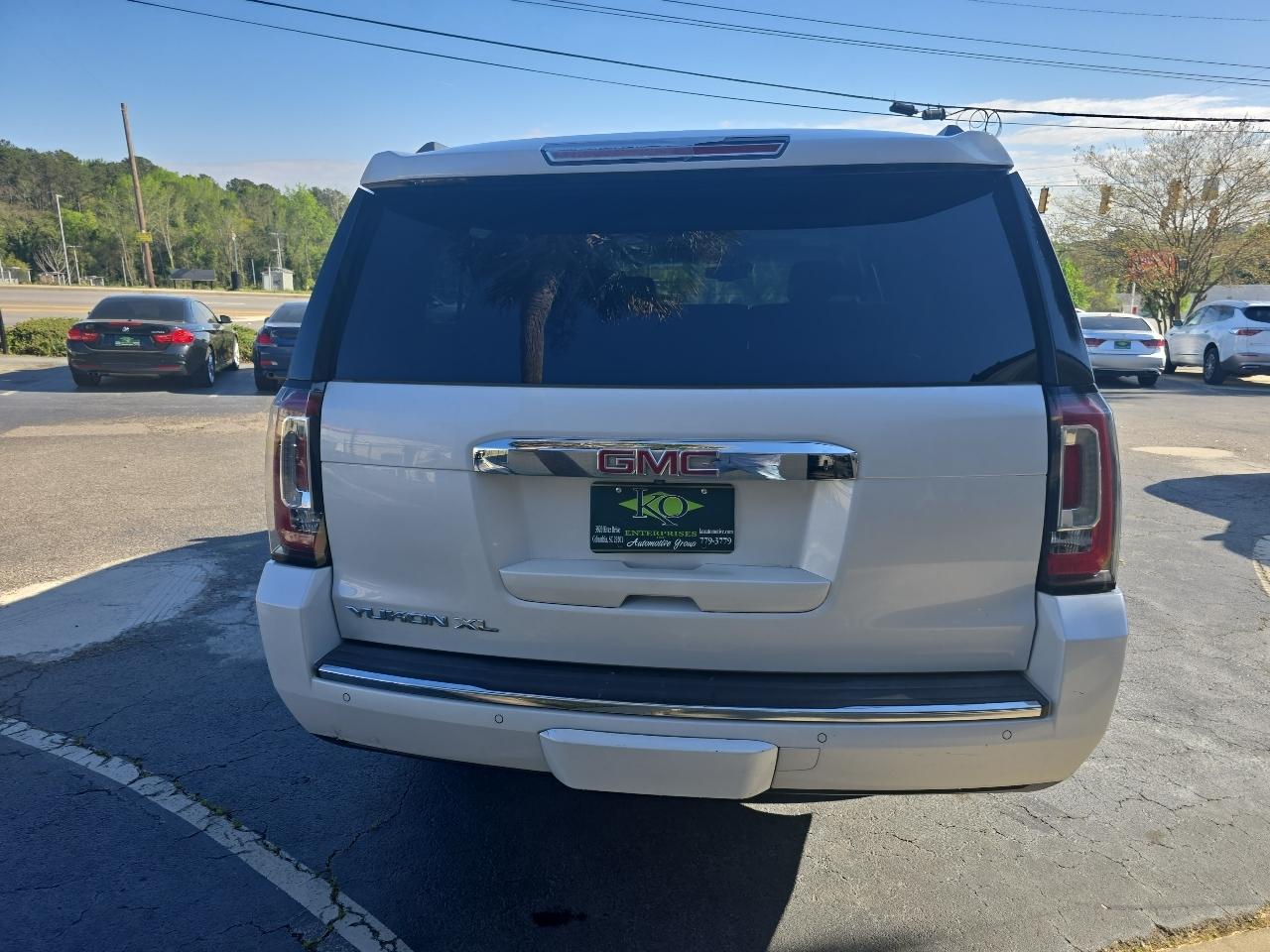 GMC Yukon XL 2WD 4dr Denali 2016