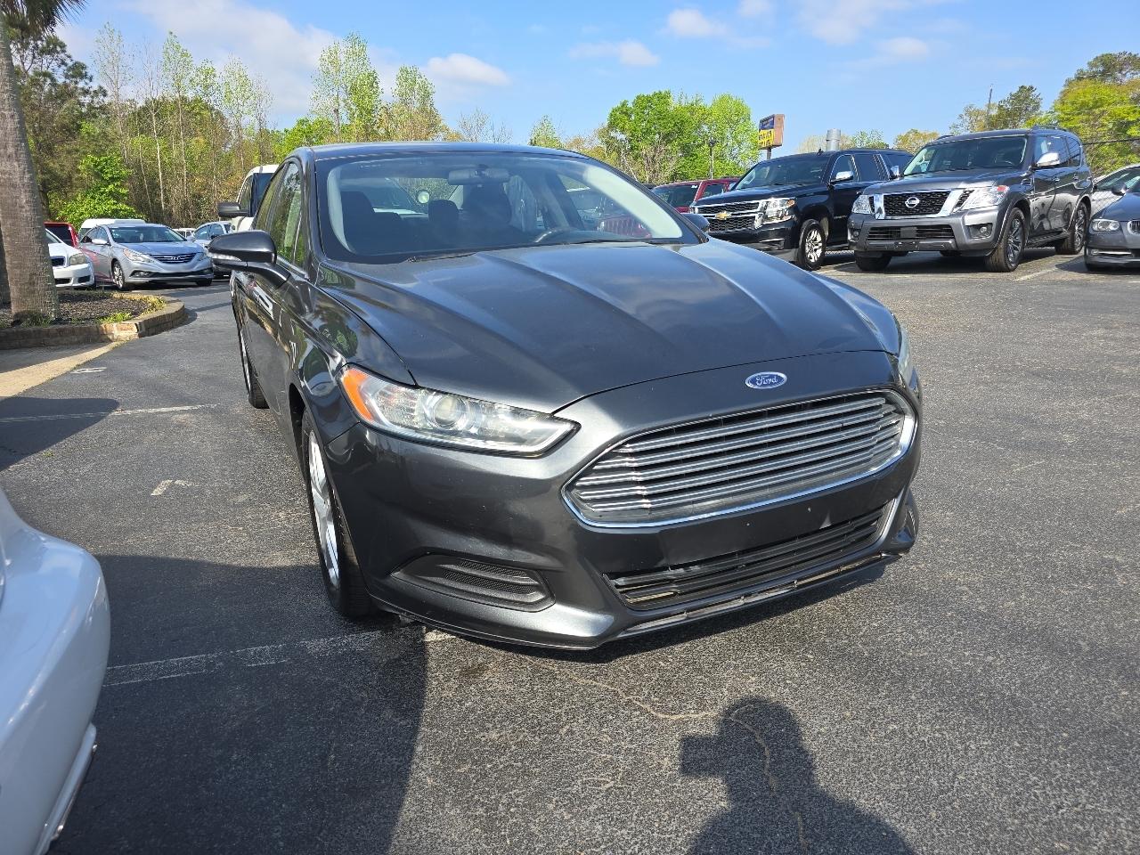 Ford Fusion 4dr Sdn SE FWD 2016