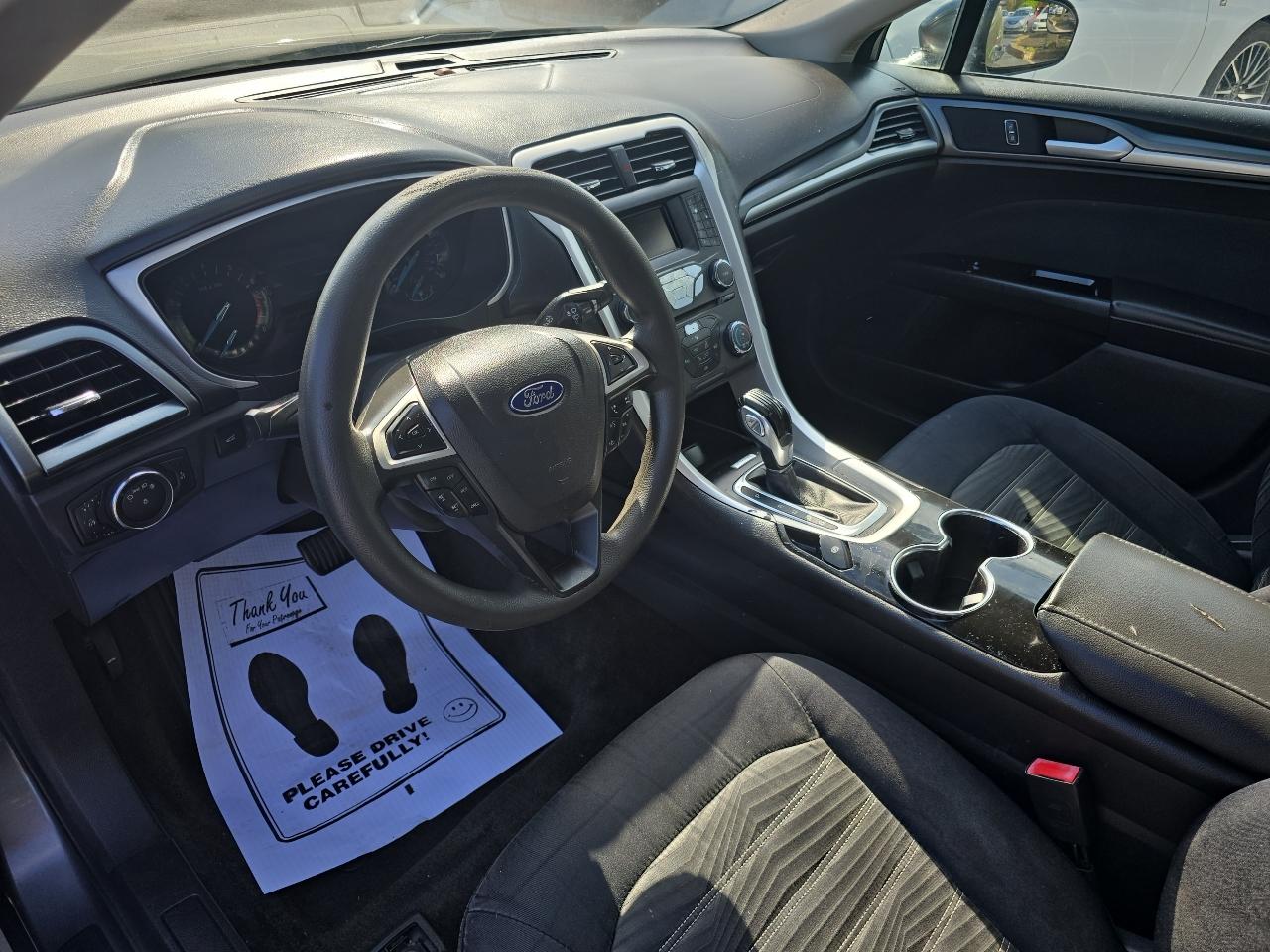 Ford Fusion 4dr Sdn SE FWD 2016