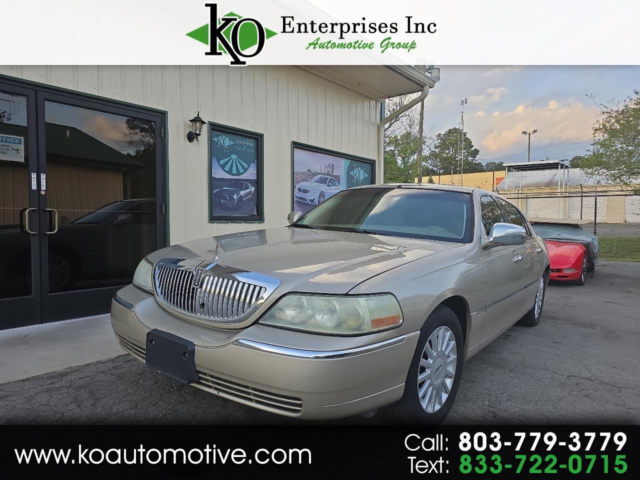 Lincoln Town Car 4dr Sdn Signature 2005
