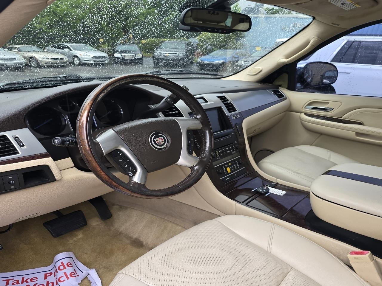 Cadillac Escalade 2WD 4dr 2007