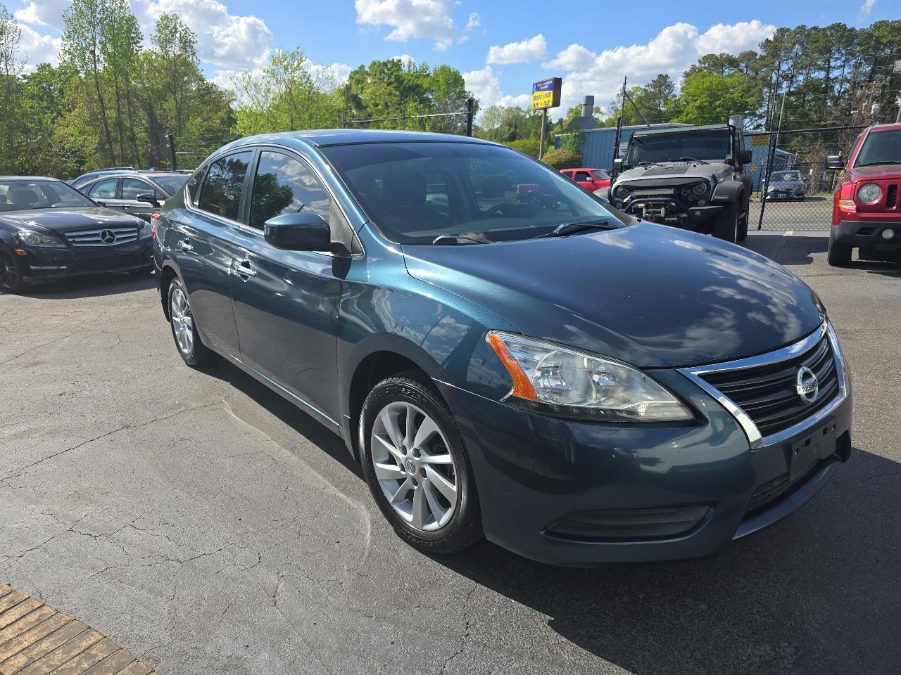 Nissan Sentra 4dr Sdn I4 CVT SV 2015