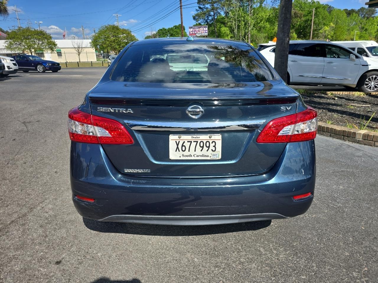 Nissan Sentra 4dr Sdn I4 CVT SV 2015