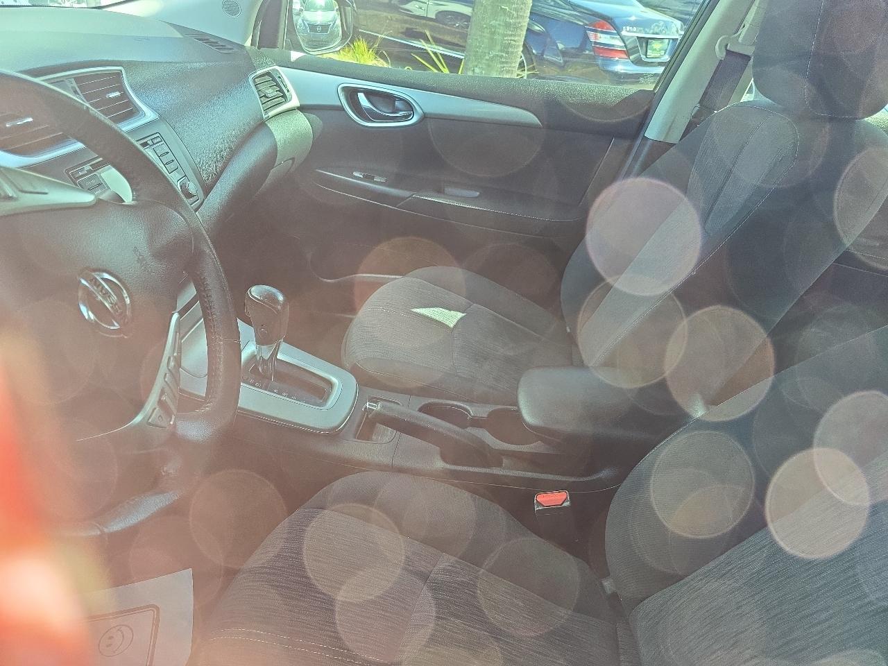 Nissan Sentra 4dr Sdn I4 CVT SV 2015