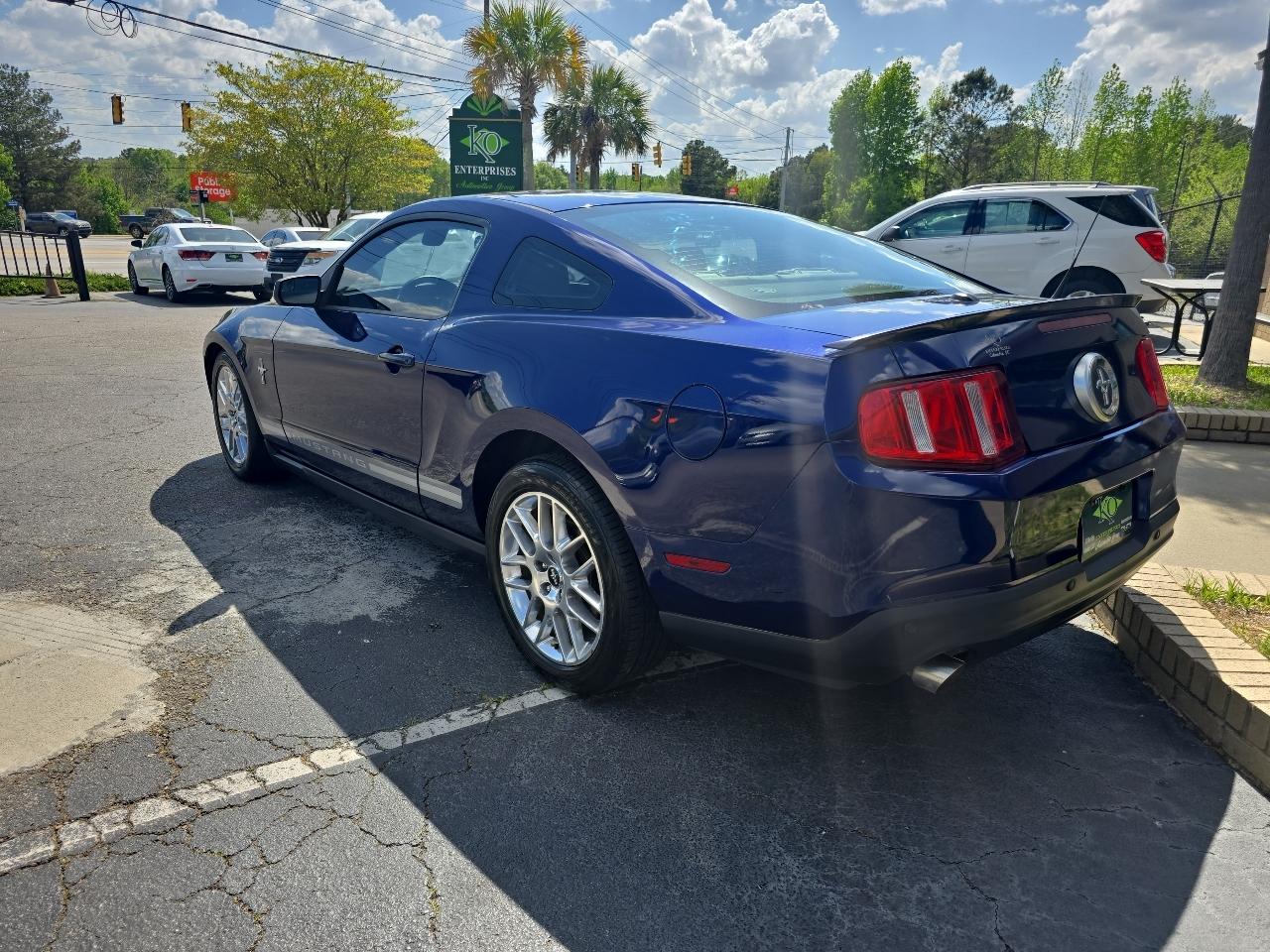 Ford Mustang 2dr Cpe V6 2012