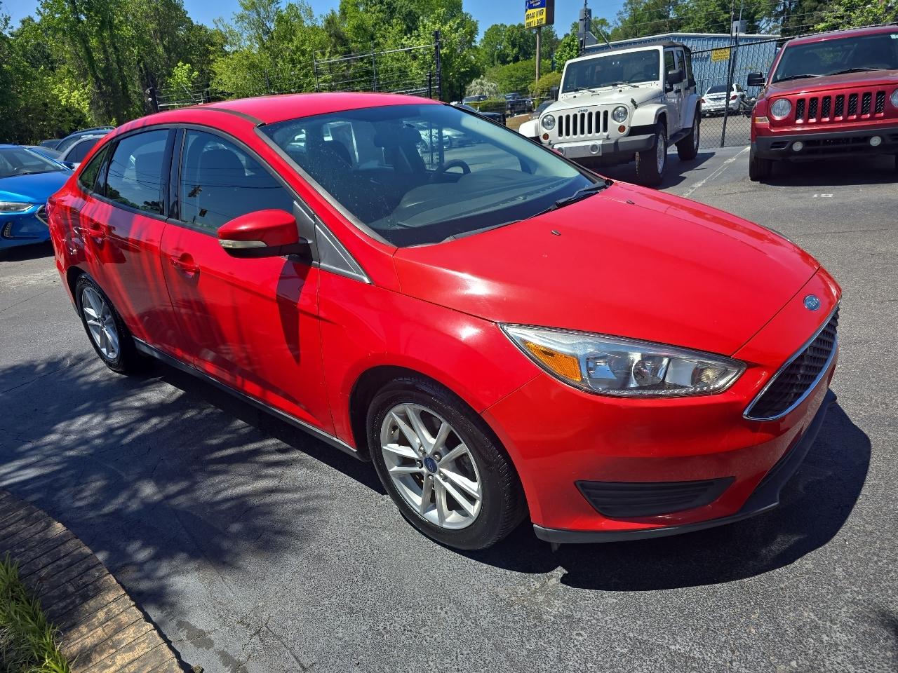 Ford Focus 4dr Sdn SE 2016