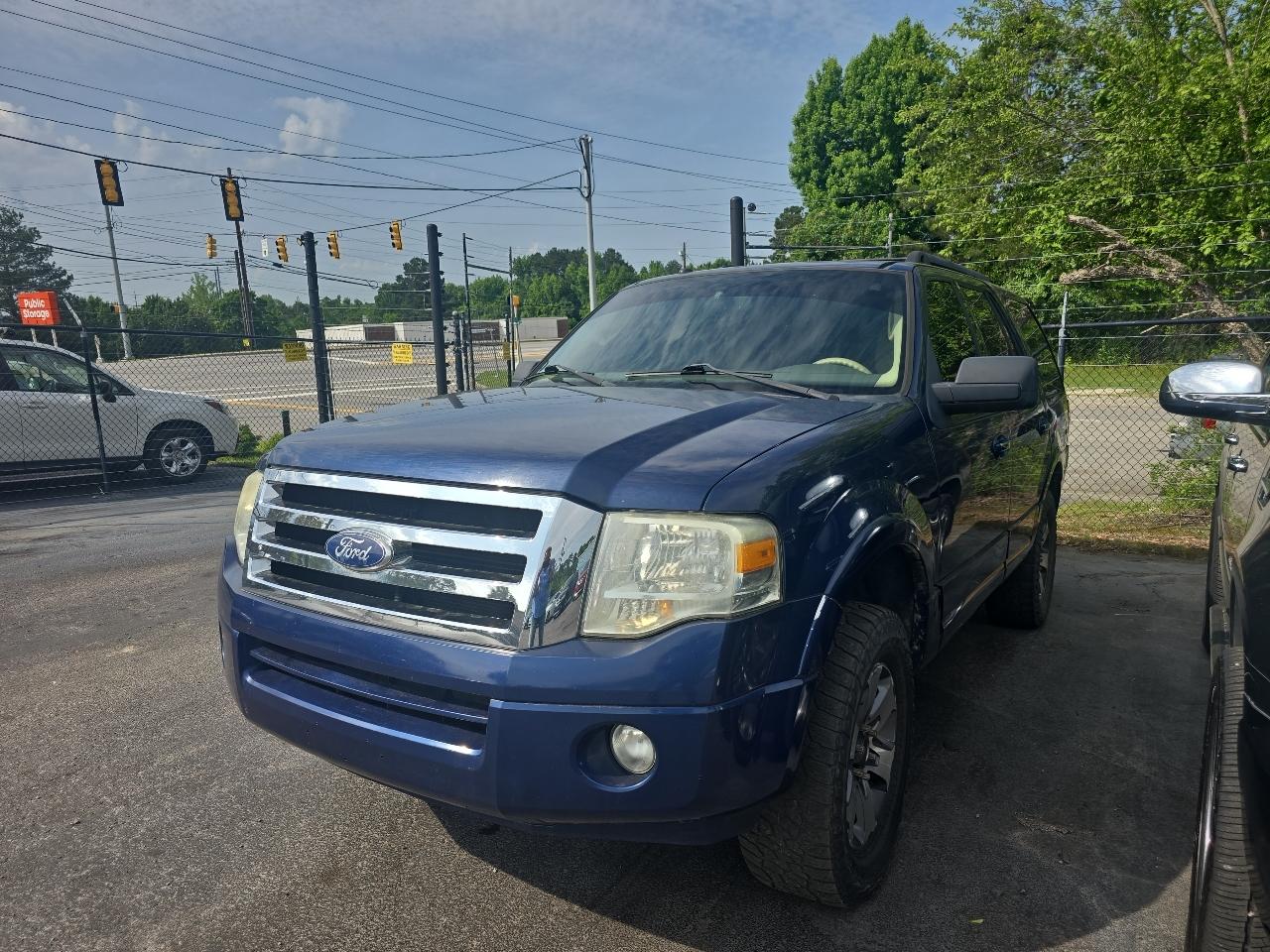 Ford Expedition 2WD 4dr XLT 2010