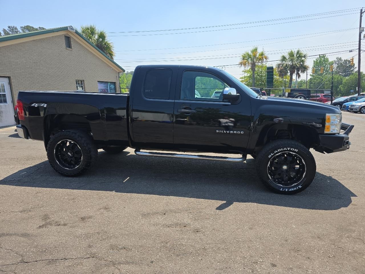 Chevrolet Silverado 1500 4WD Ext Cab 143.5" LT 2013