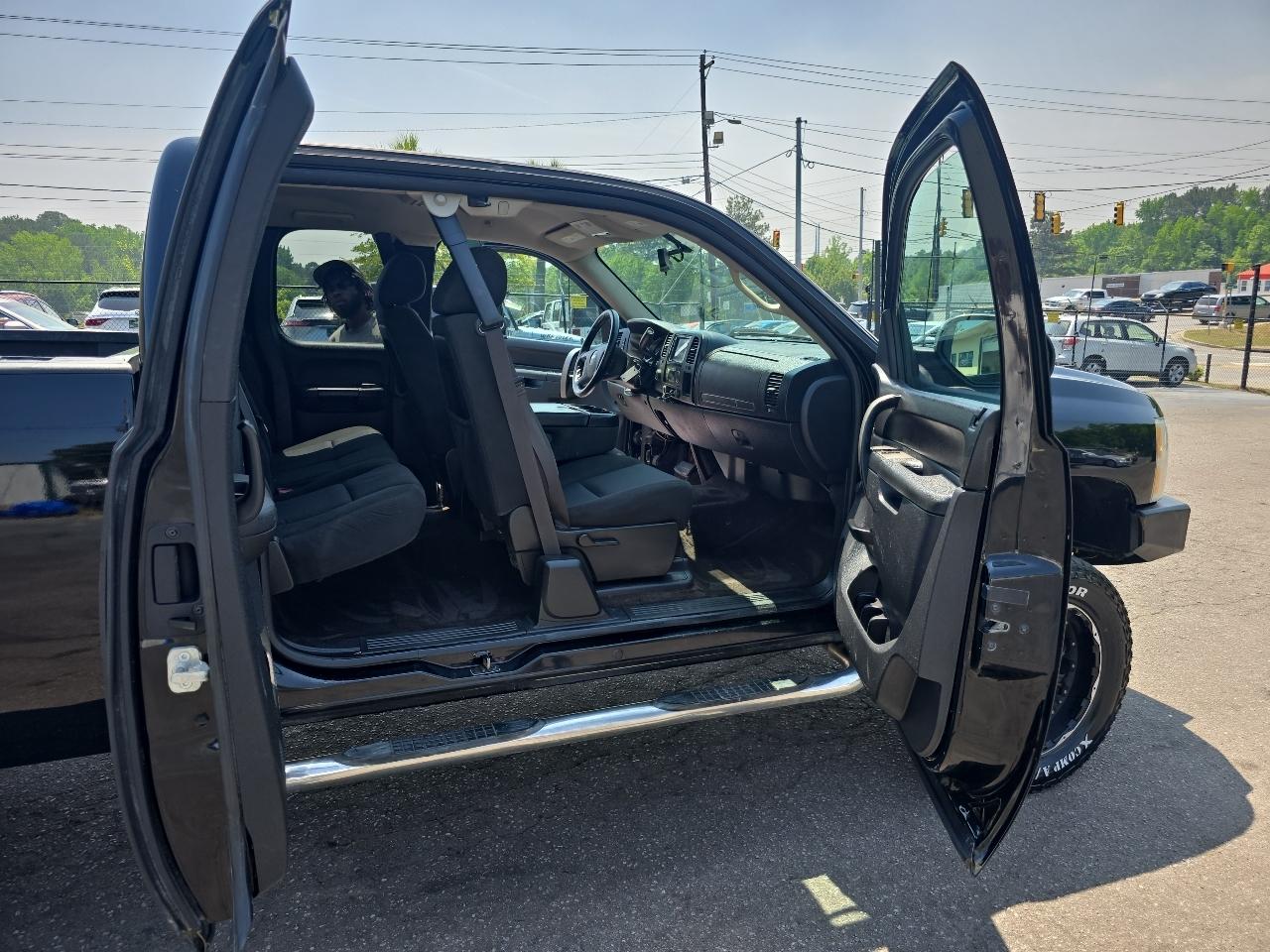 Chevrolet Silverado 1500 4WD Ext Cab 143.5" LT 2013