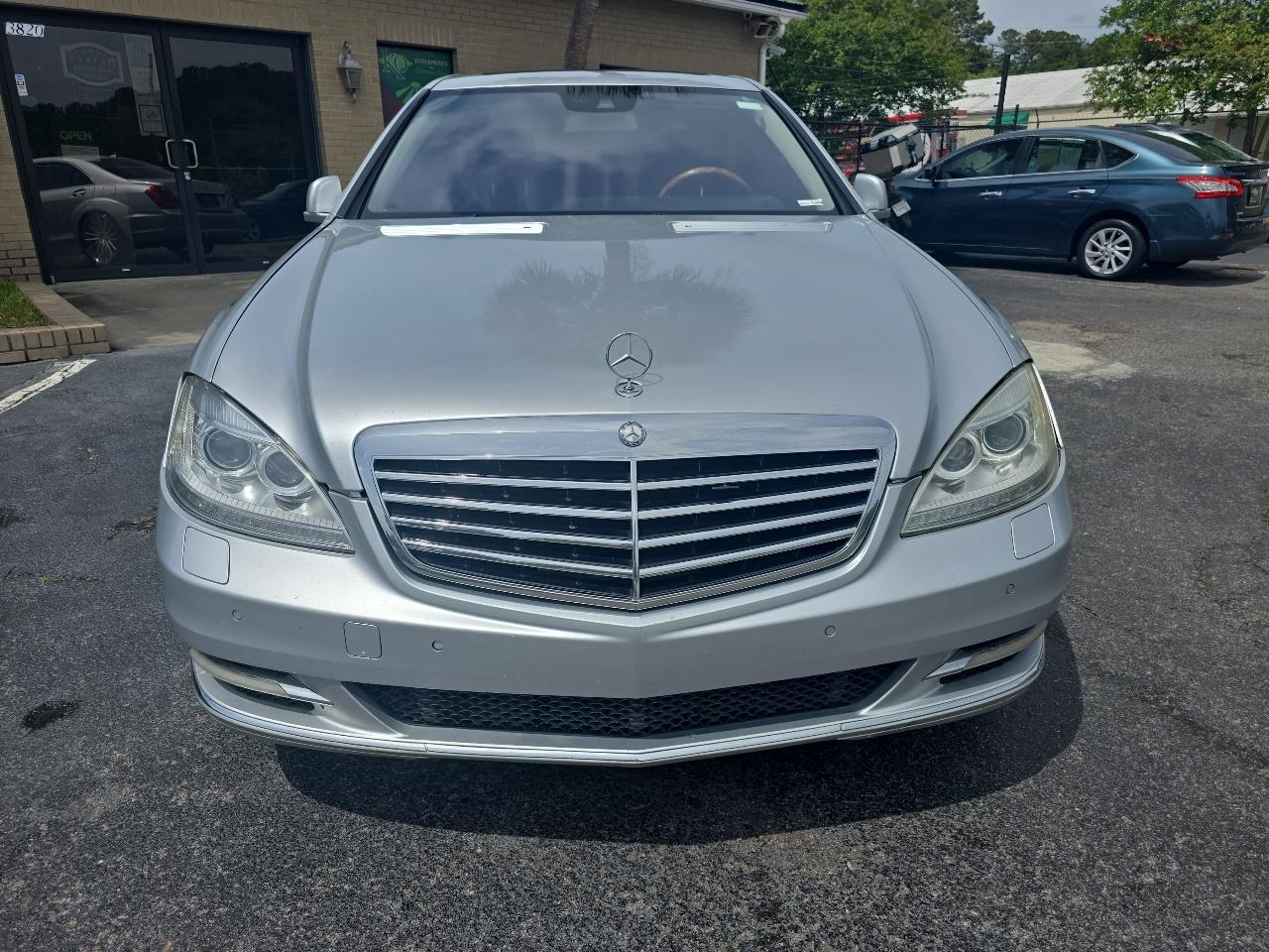 Mercedes-Benz S-Class 4dr Sdn S 550 RWD 2011