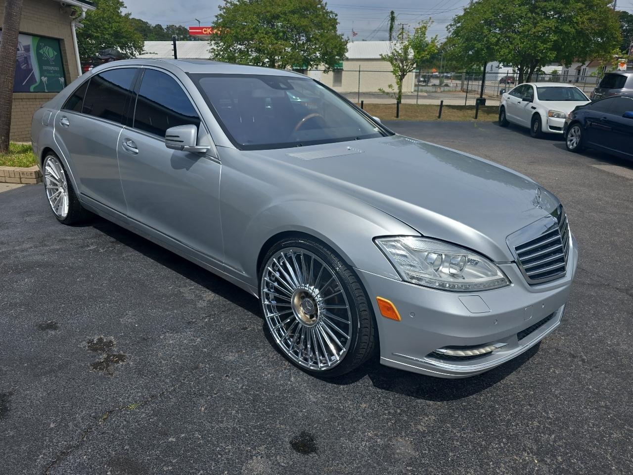 Mercedes-Benz S-Class 4dr Sdn S 550 RWD 2011