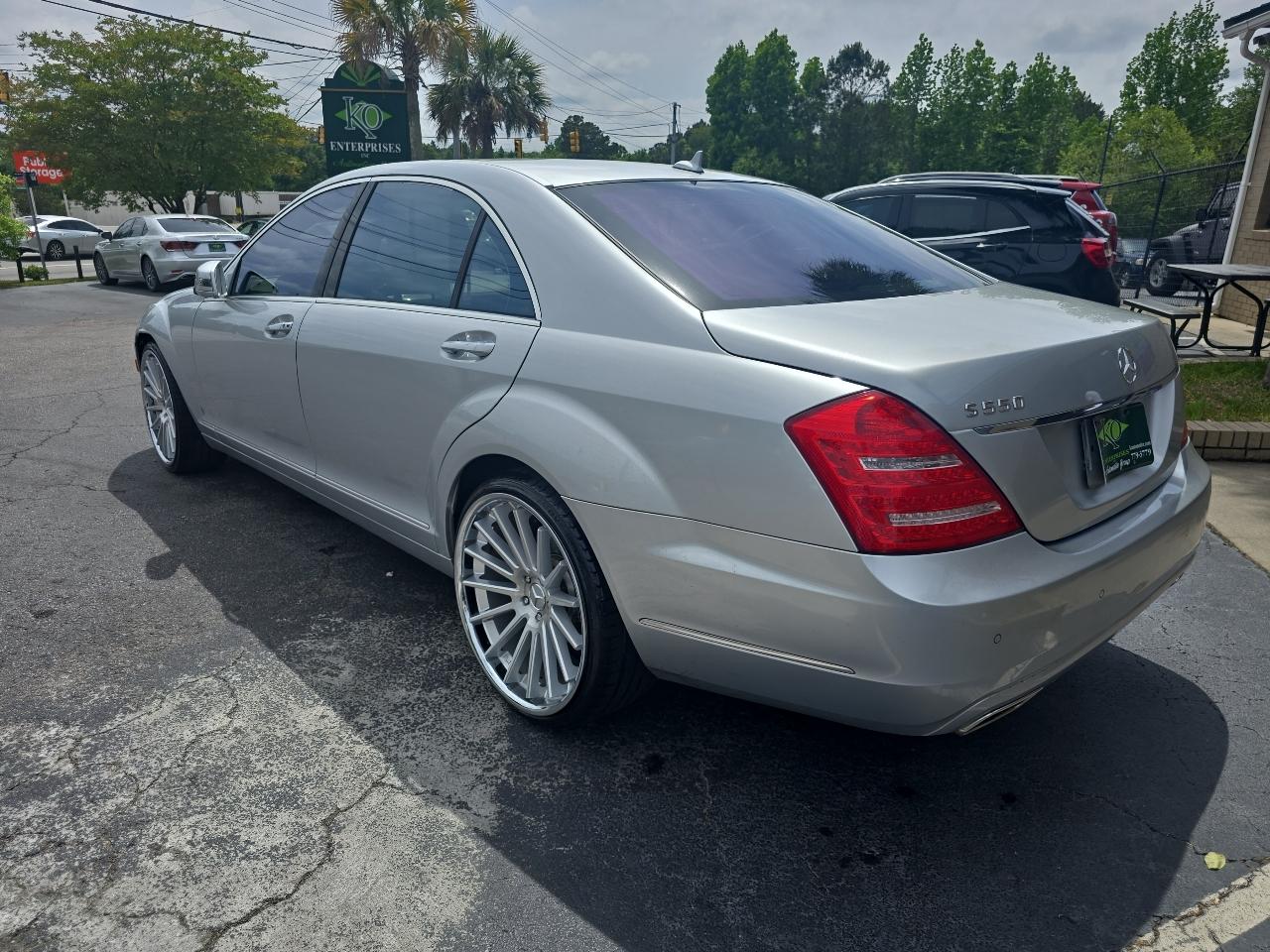 Mercedes-Benz S-Class 4dr Sdn S 550 RWD 2011