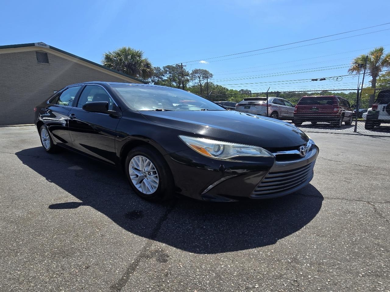Toyota Camry 4dr Sdn I4 Auto SE w/Special Edition Pkg (Natl) 2016
