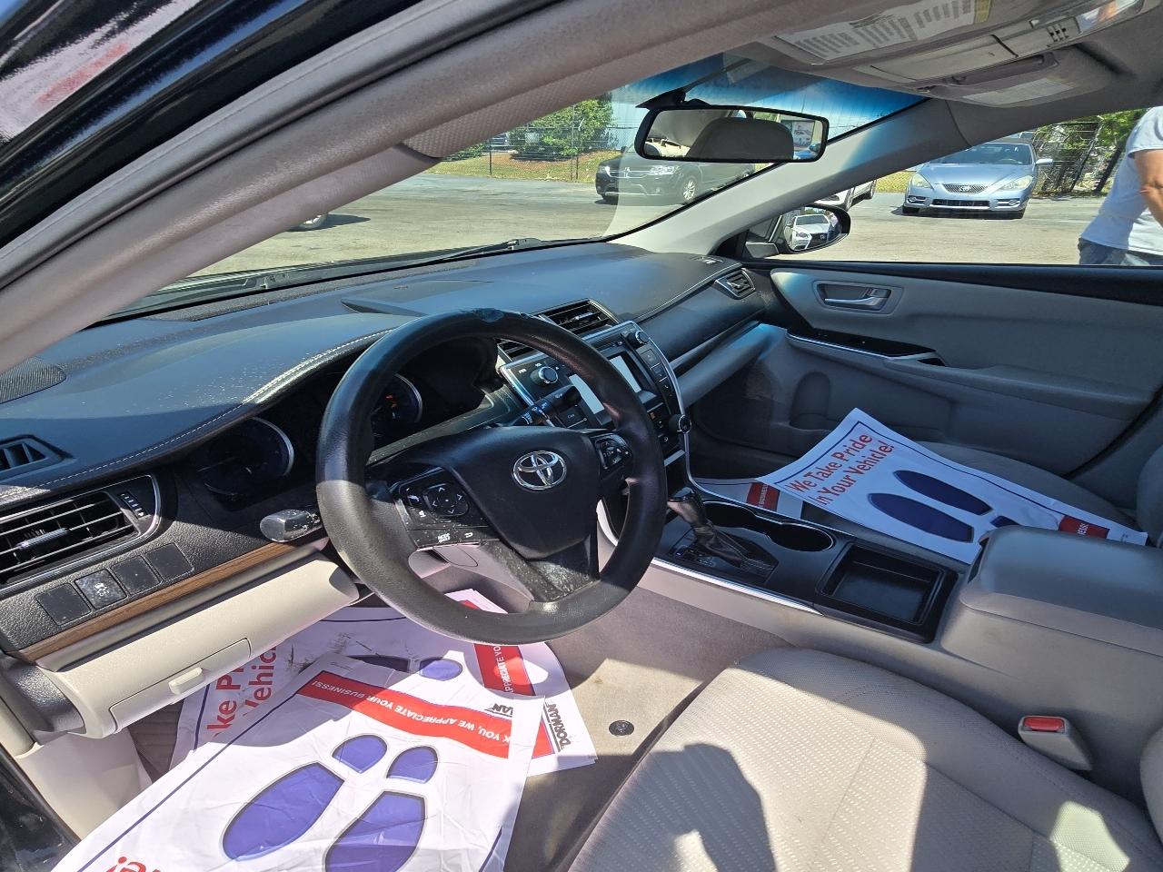 Toyota Camry 4dr Sdn I4 Auto SE w/Special Edition Pkg (Natl) 2016