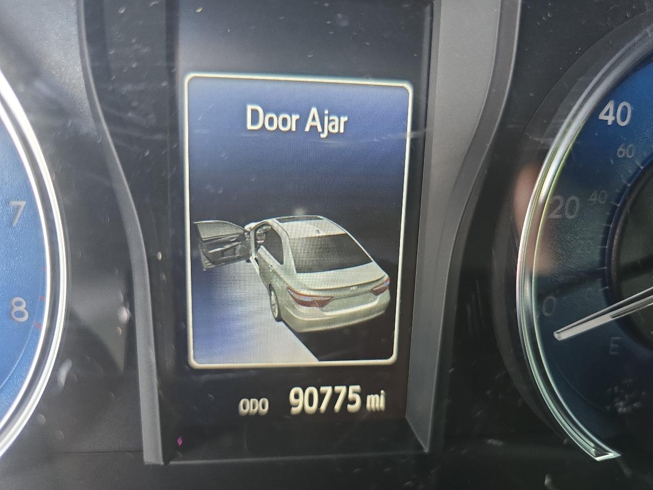 Toyota Camry 4dr Sdn I4 Auto SE w/Special Edition Pkg (Natl) 2016
