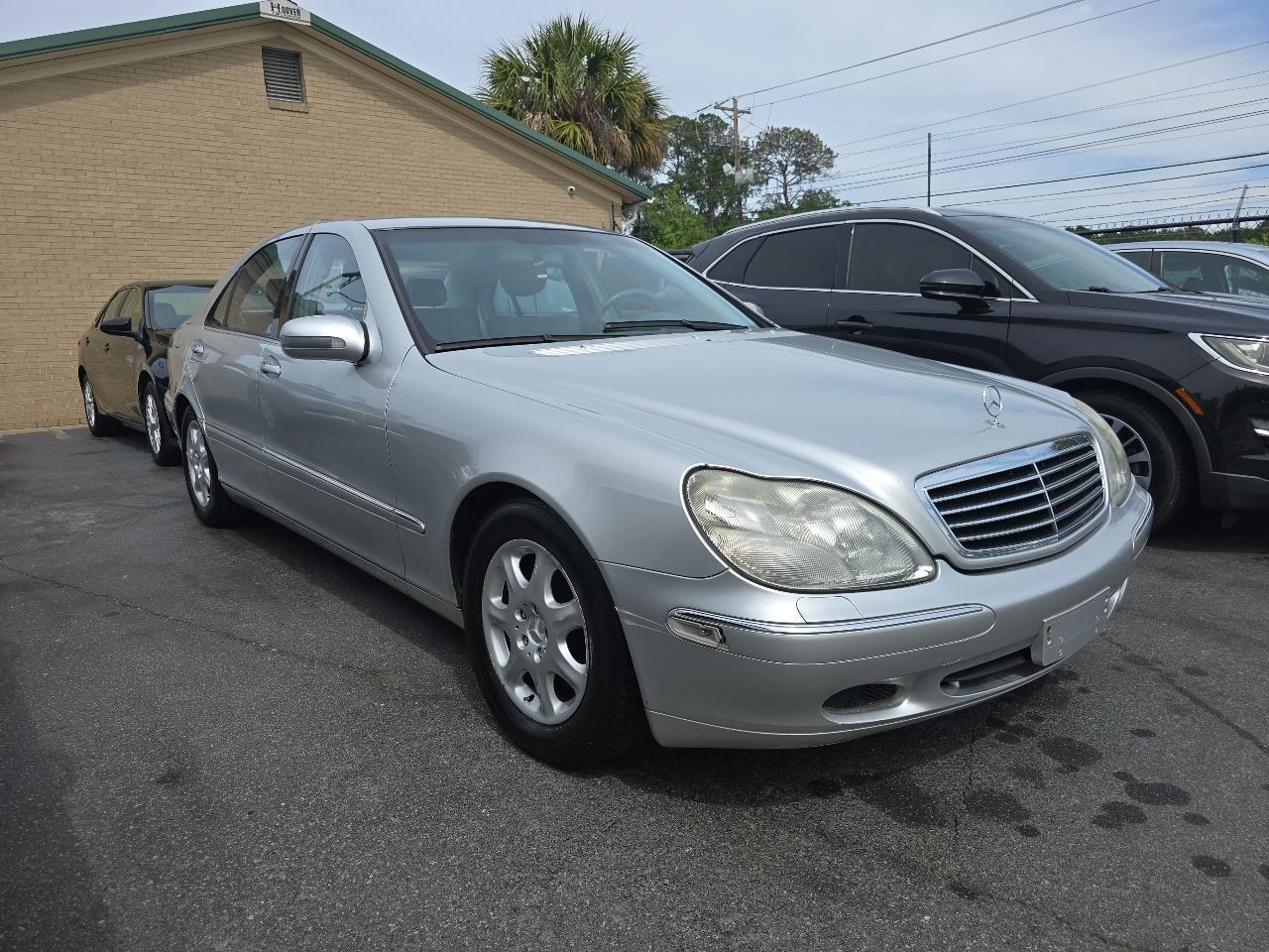 Mercedes-Benz S-Class 4dr Sdn 4.3L 2001