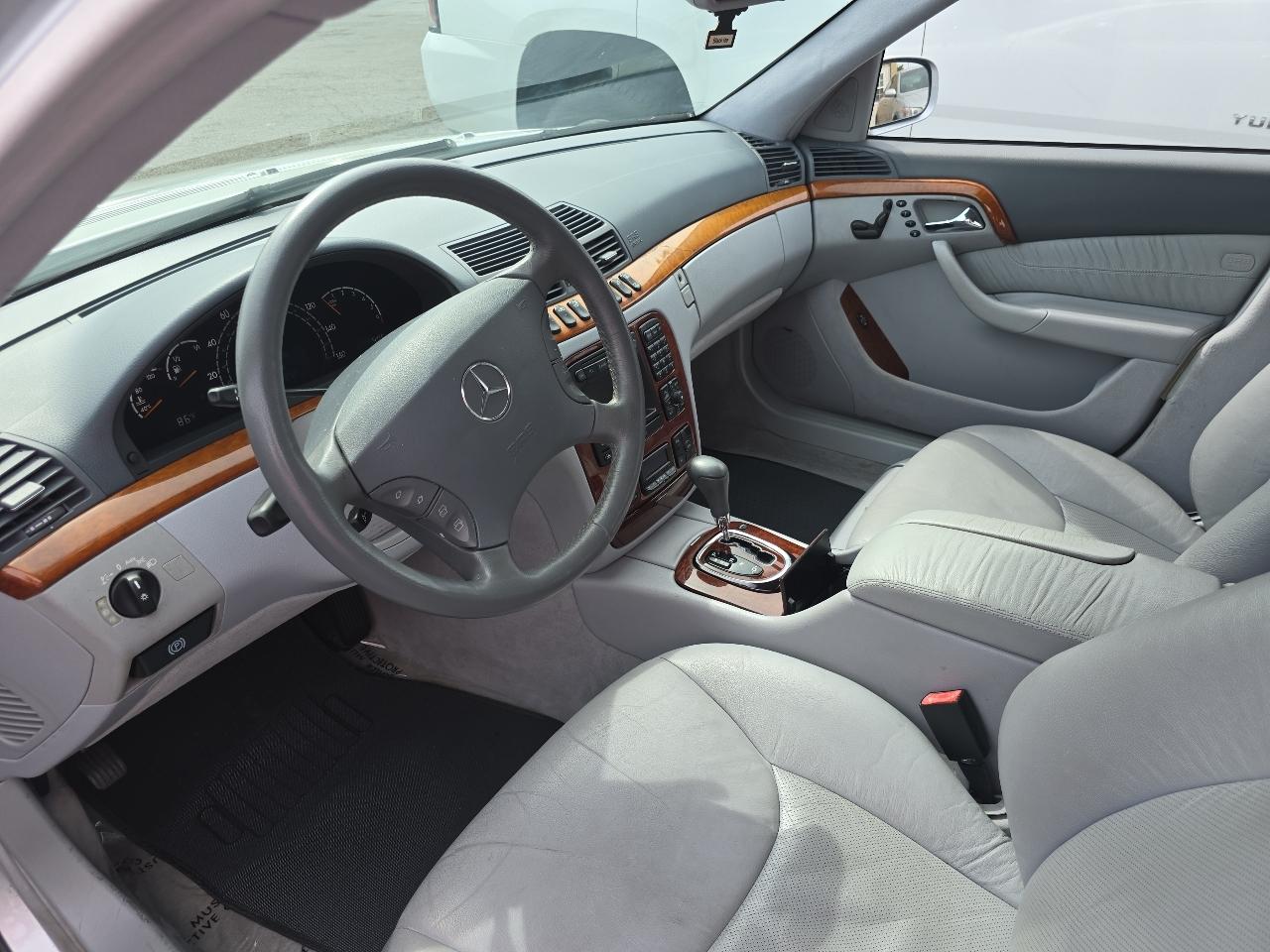 Mercedes-Benz S-Class 4dr Sdn 4.3L 2001