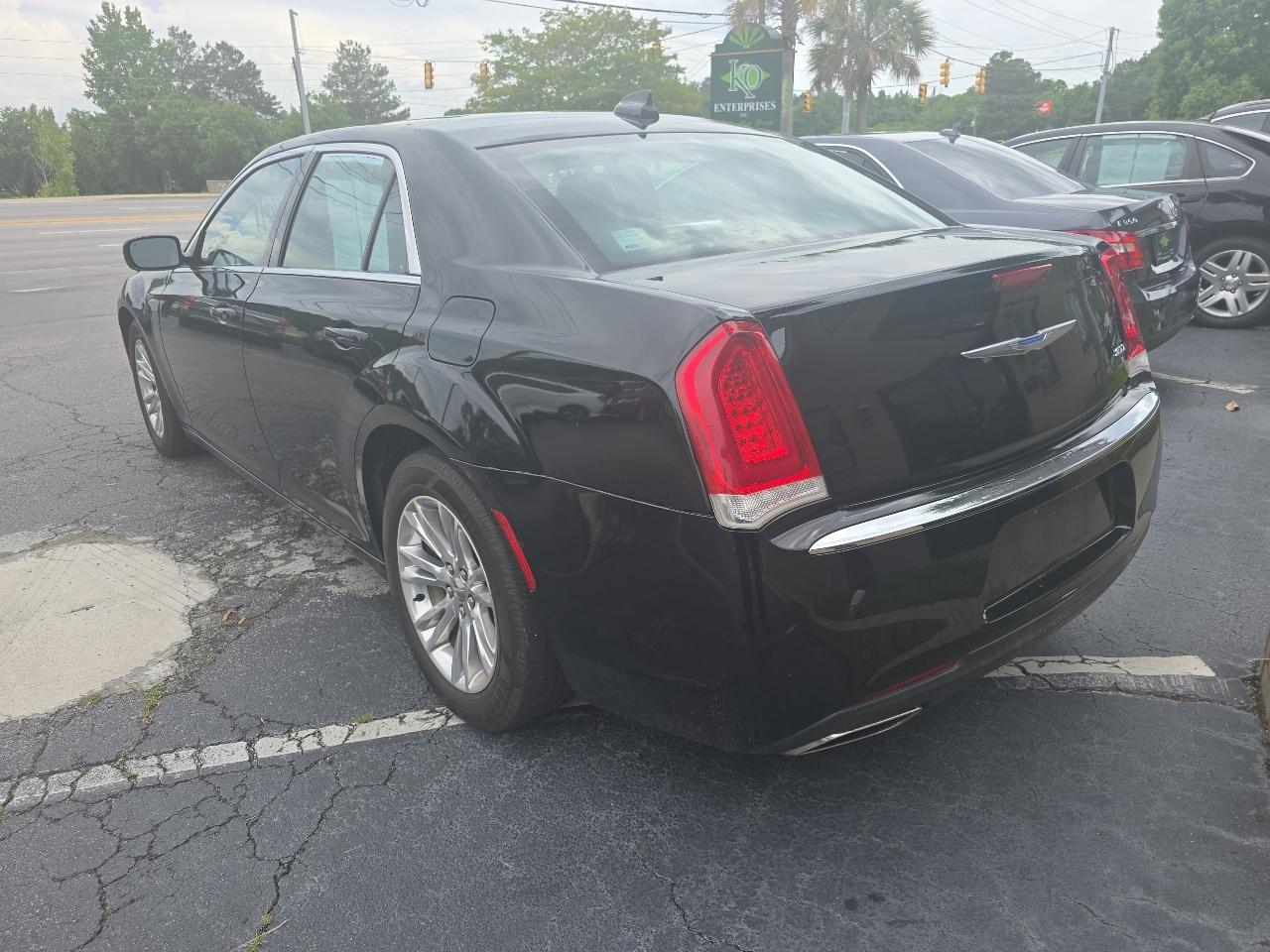 Chrysler 300 Touring L RWD 2020