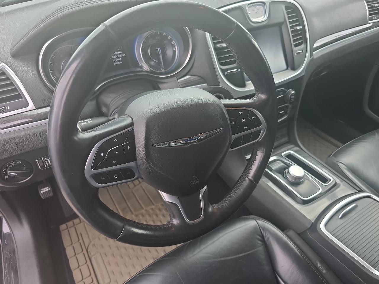 Chrysler 300 Touring L RWD 2020