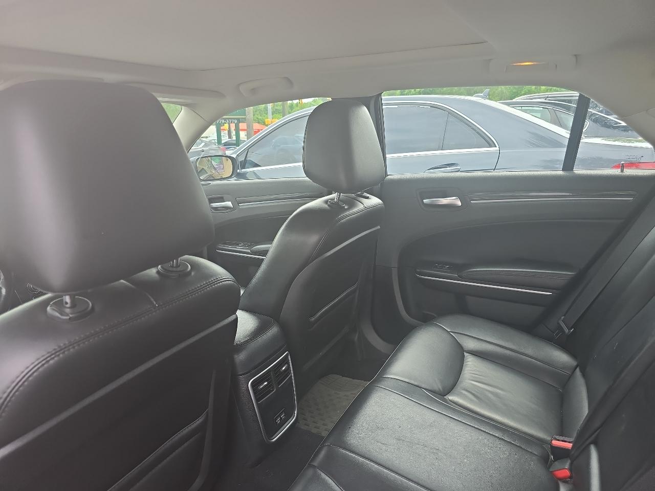 Chrysler 300 Touring L RWD 2020