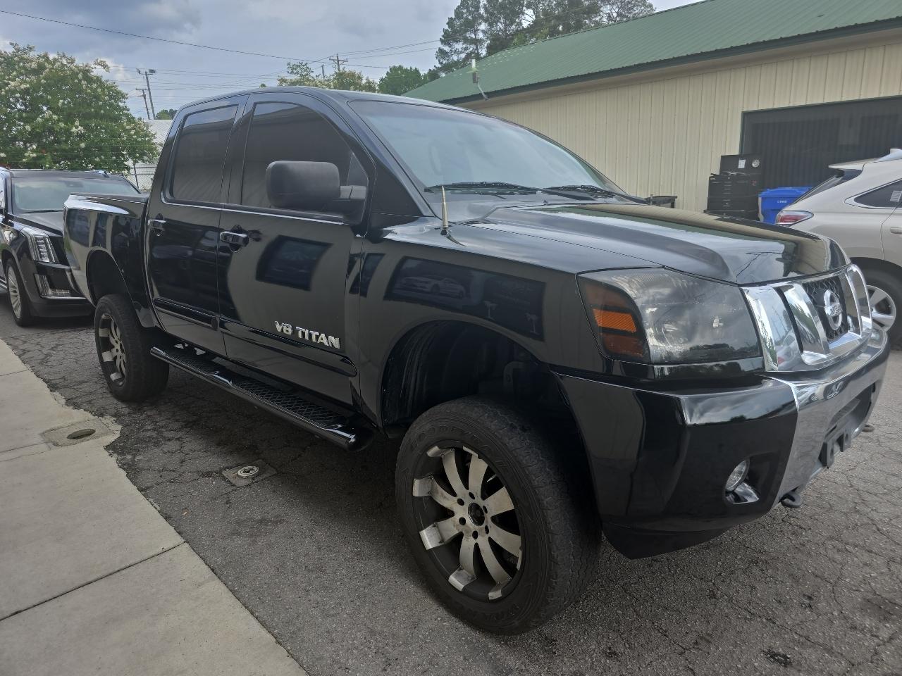 Nissan Titan 4WD Crew Cab SWB SV 2013