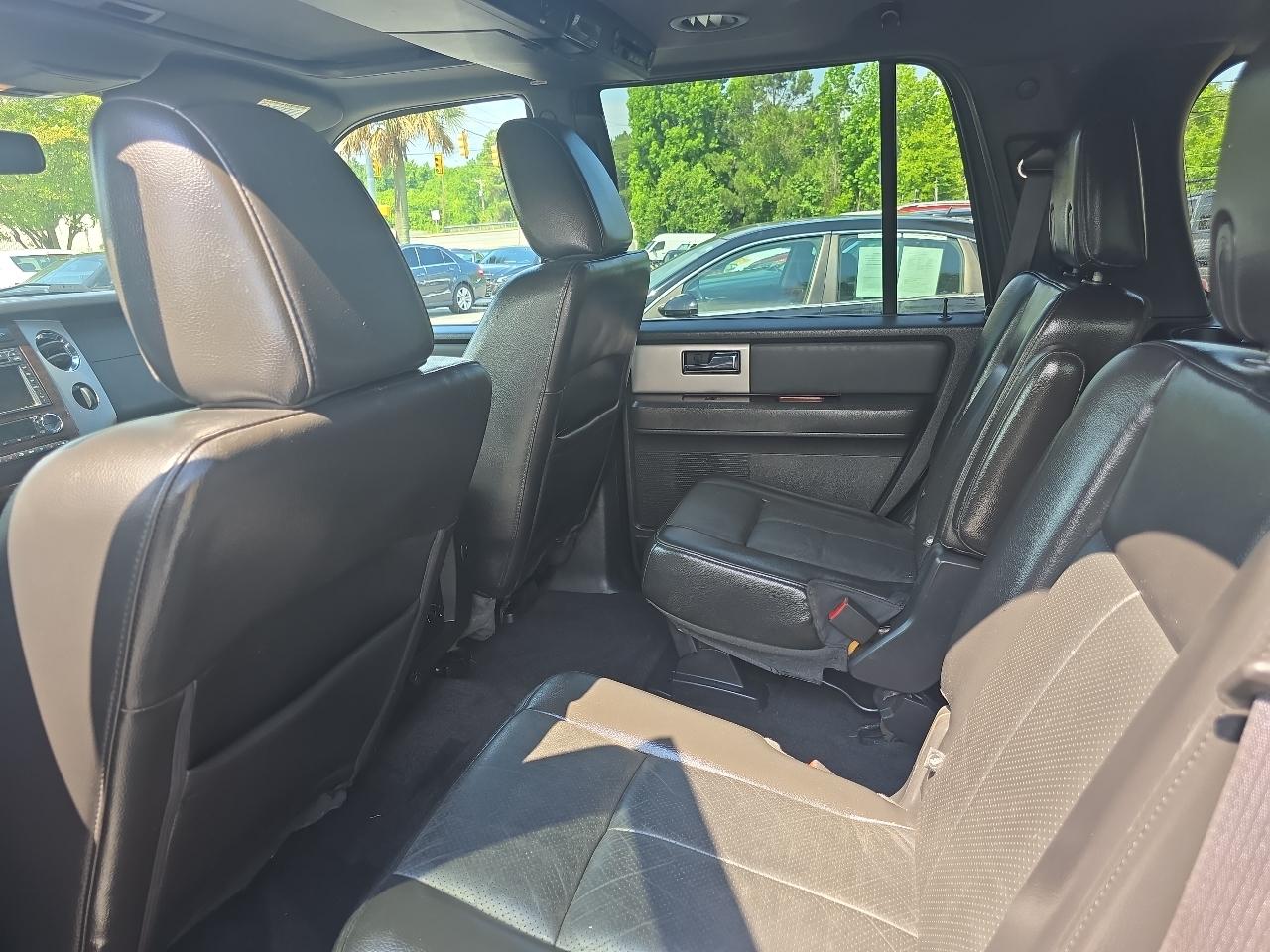 Ford Expedition 4WD 4dr Limited 2010
