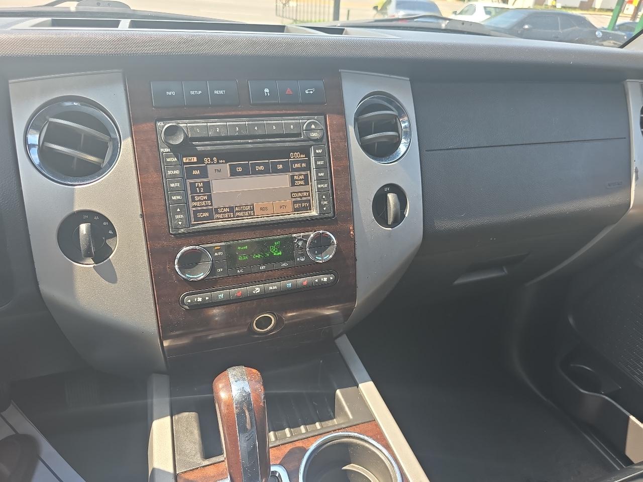 Ford Expedition 4WD 4dr Limited 2010